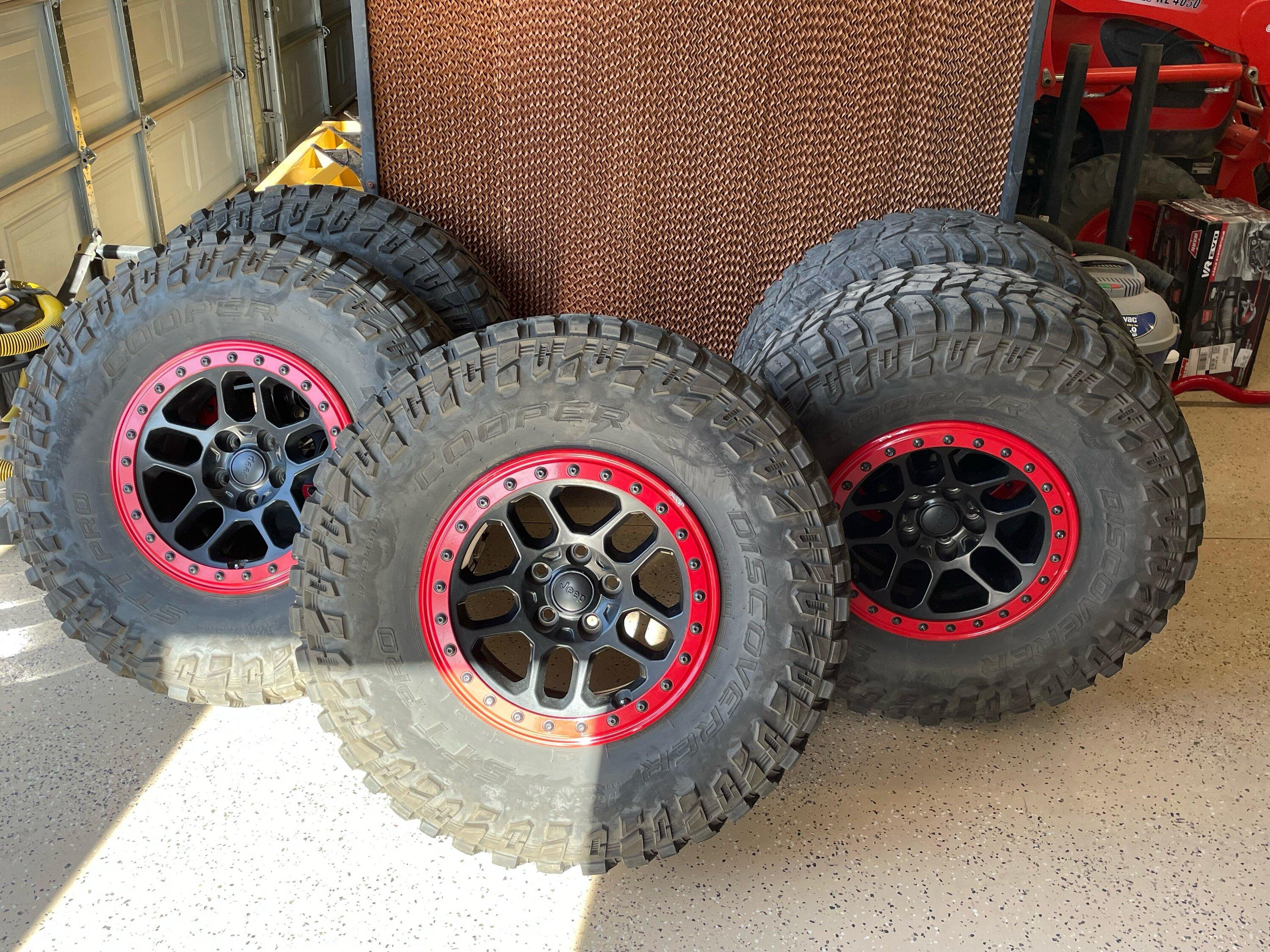 Jeep Gladiator Mopar beadlock ring Tires and Wheels