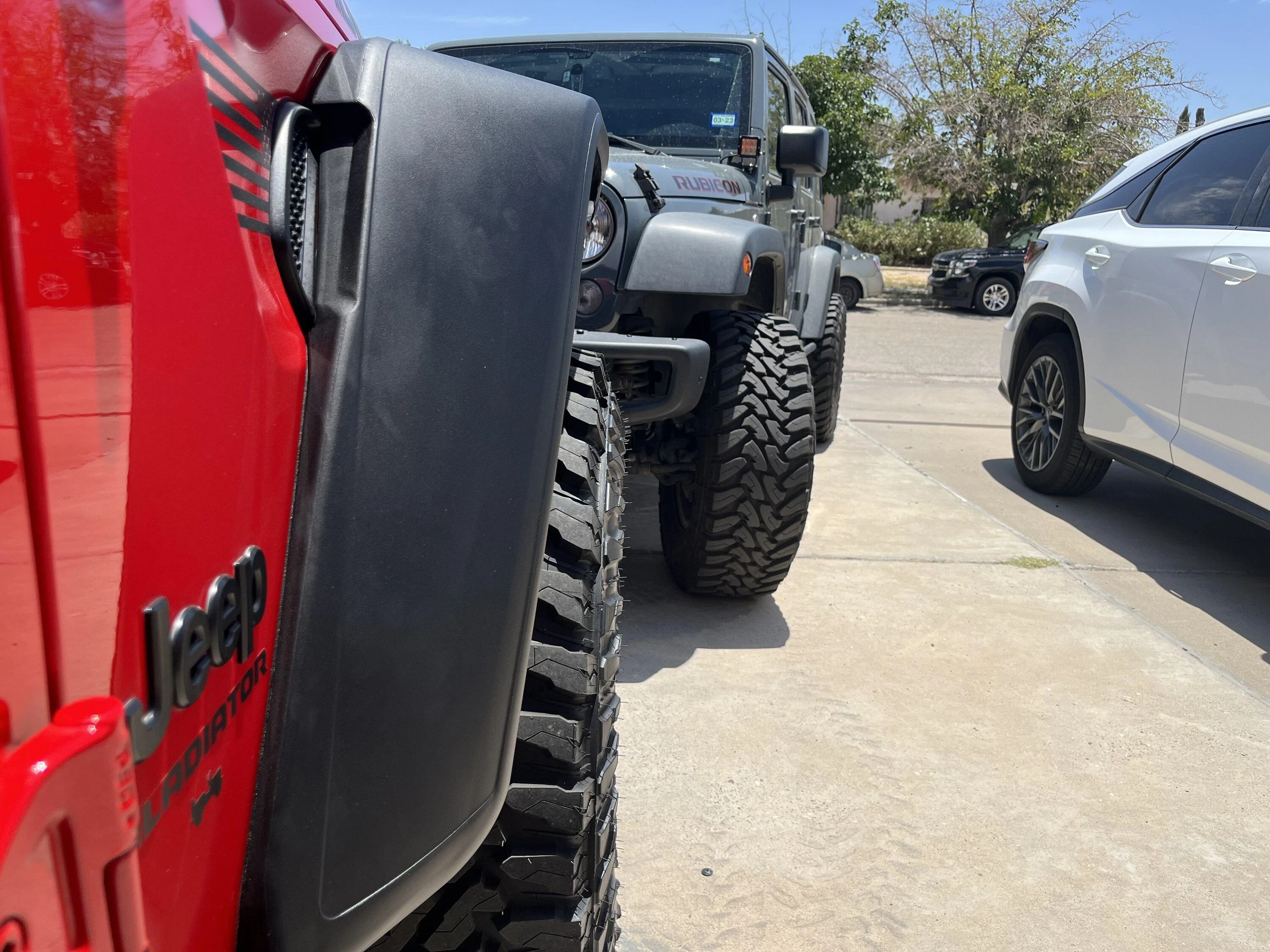 Jeep Gladiator Rugged Ridge Max Terrain Flares for Gladiator JT install/review. IMG_5124