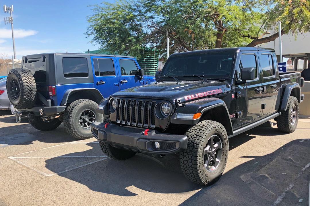 Jeep Gladiator Jeeps Parking Next To Jeeps Jeeps