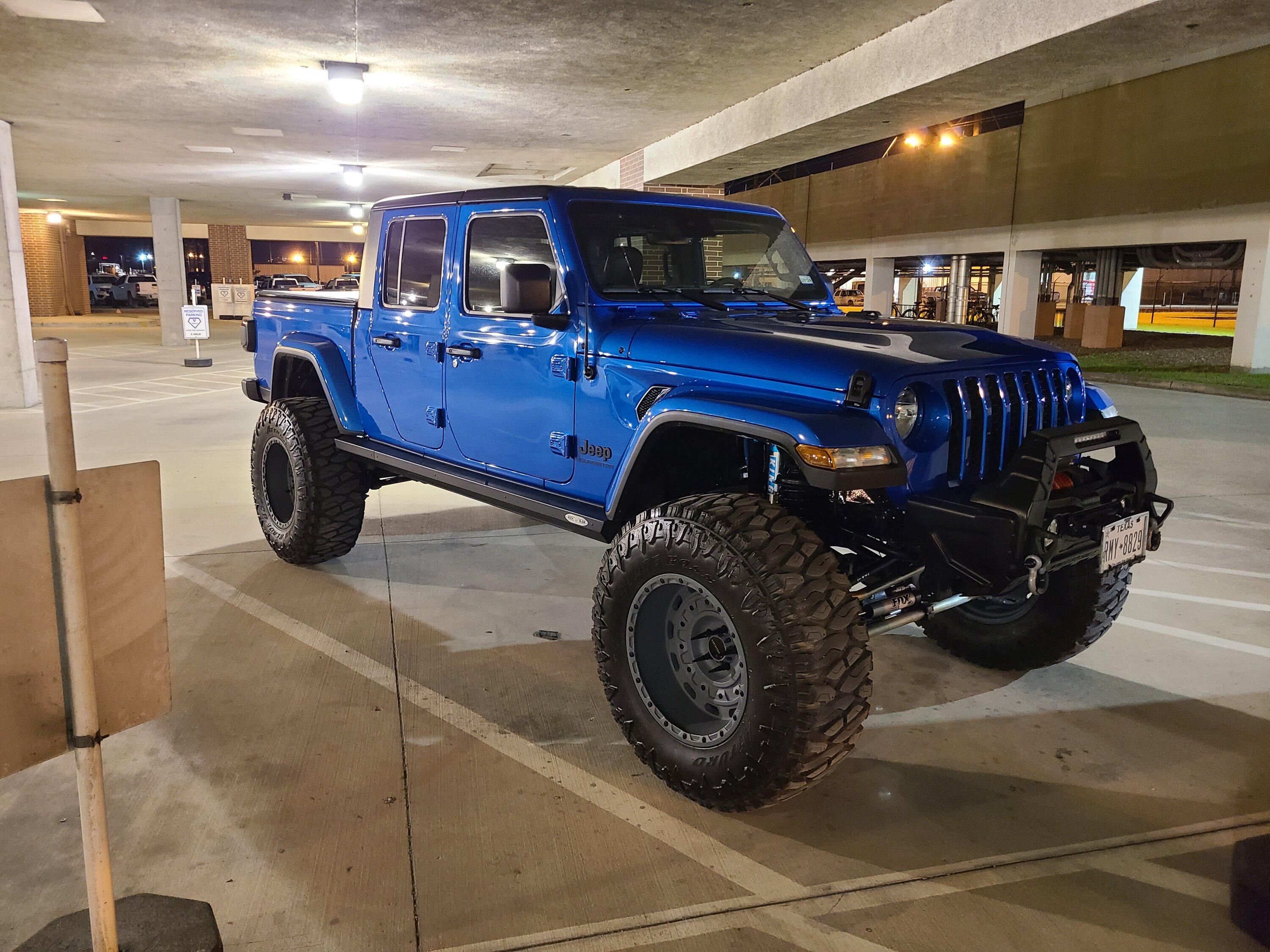 Jeep Gladiator 22x12's 20220429_042705