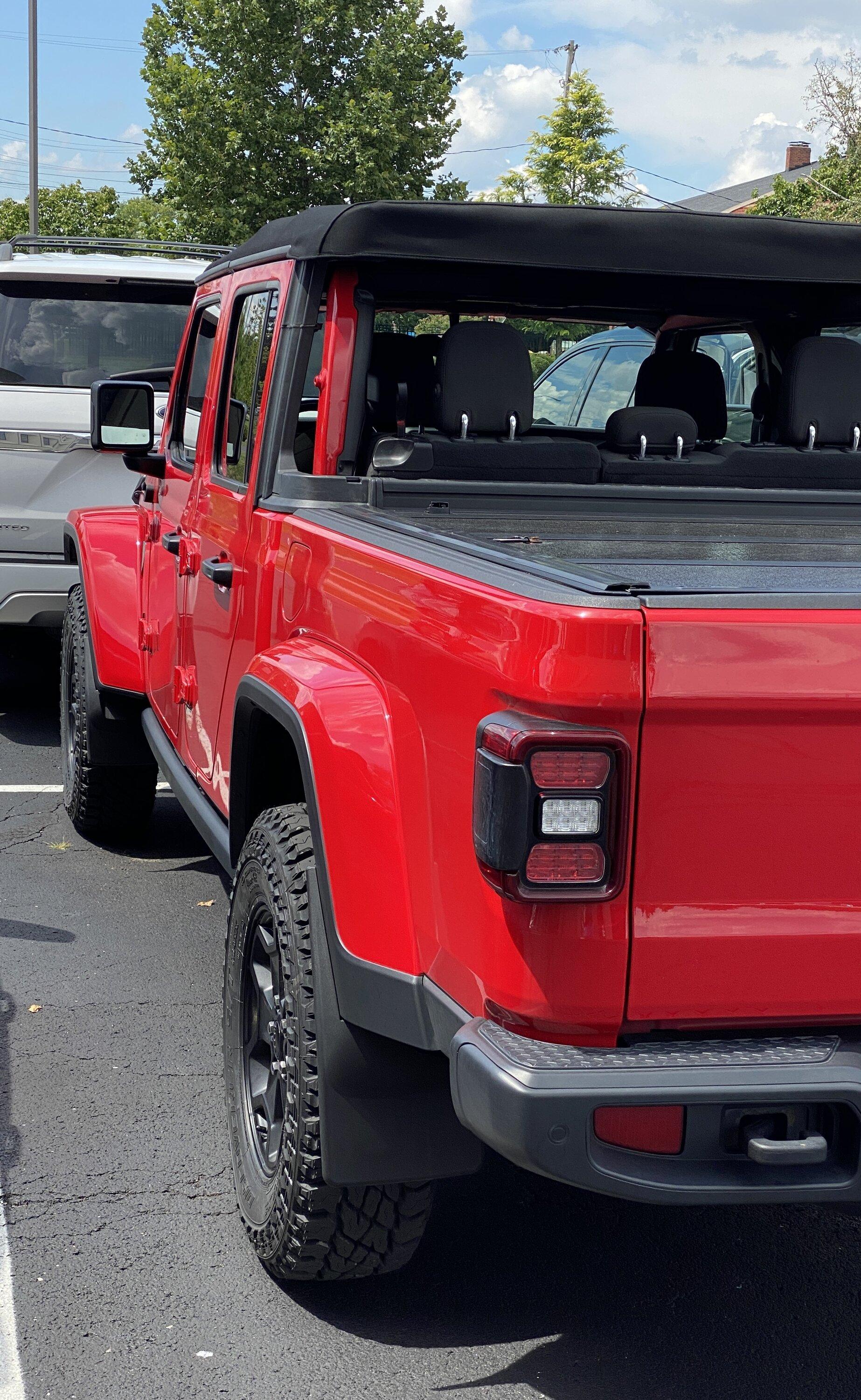 Jeep Gladiator Bigger Tires on Stock Wheels E0104A27-CE0E-4338-AE06-56FF6216D452