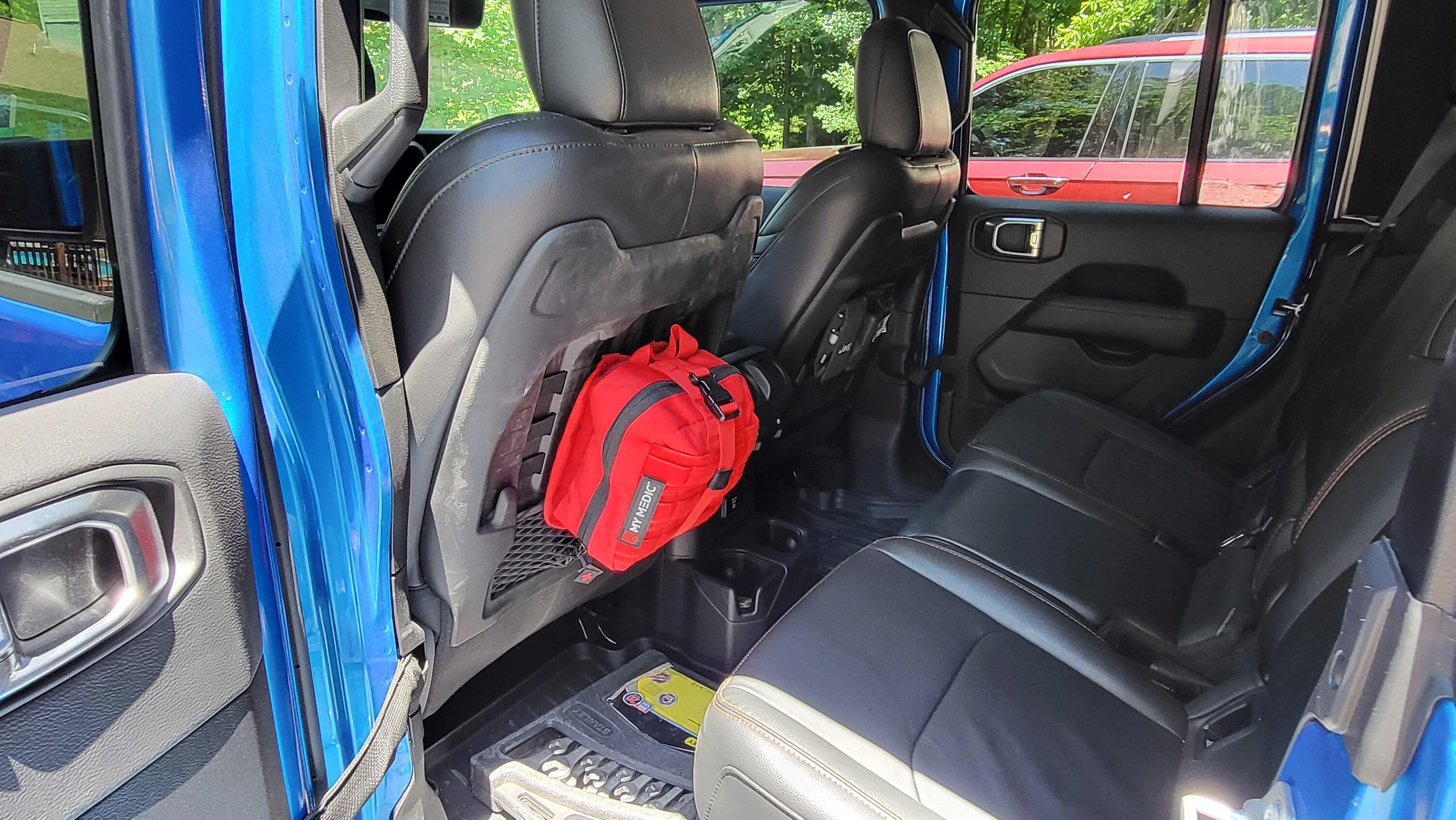 Jeep Gladiator Basic first aid kit 20220606_134035