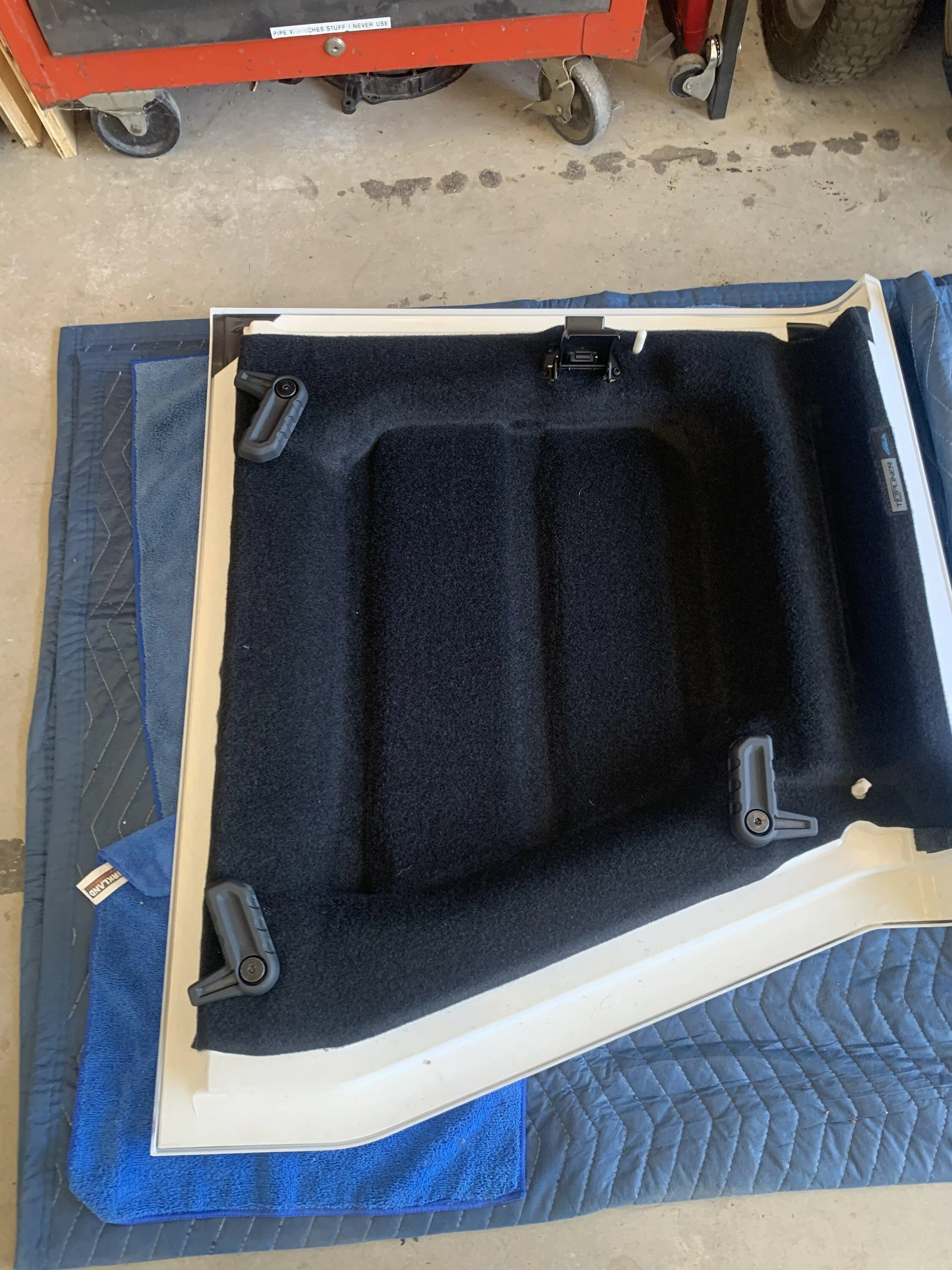 Jeep Gladiator Coverking Topliner - Review & Install 1A8D2A48-33FA-4DA5-8168-67ECC9B5D474