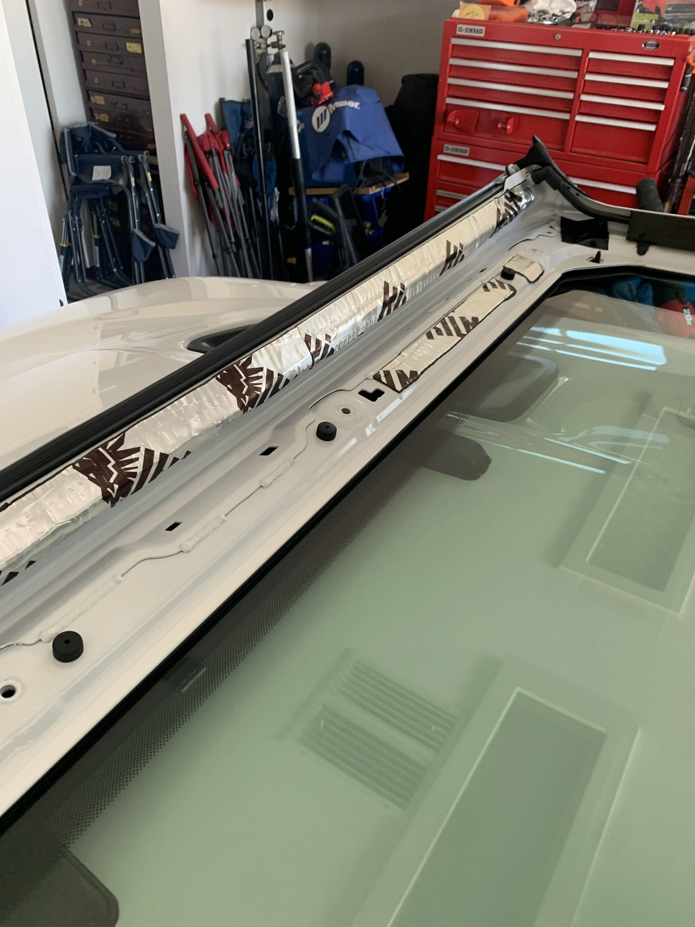 Jeep Gladiator Coverking Topliner - Review & Install 533C9F22-30C9-4F04-B8F6-3BE482947BC3