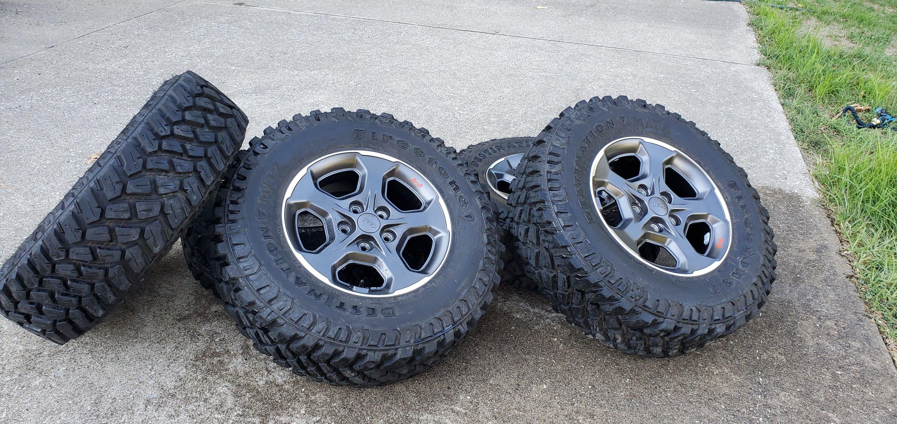 Jeep Gladiator Rubicon Wheels/Firestone MT tires. 20220818_185057