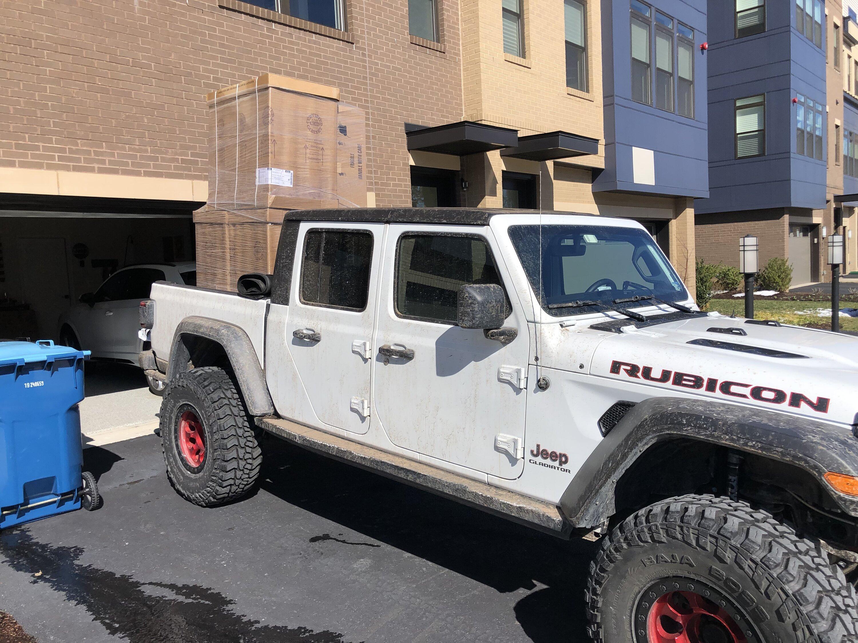 Jeep Gladiator Five Black Rhino Riot Beadlocks in Candy Red w. Black Rings w/pre July 21 TPMS installed - $1400 picked up 5478A395-F3EE-4FB0-BC2C-40F472FE1120