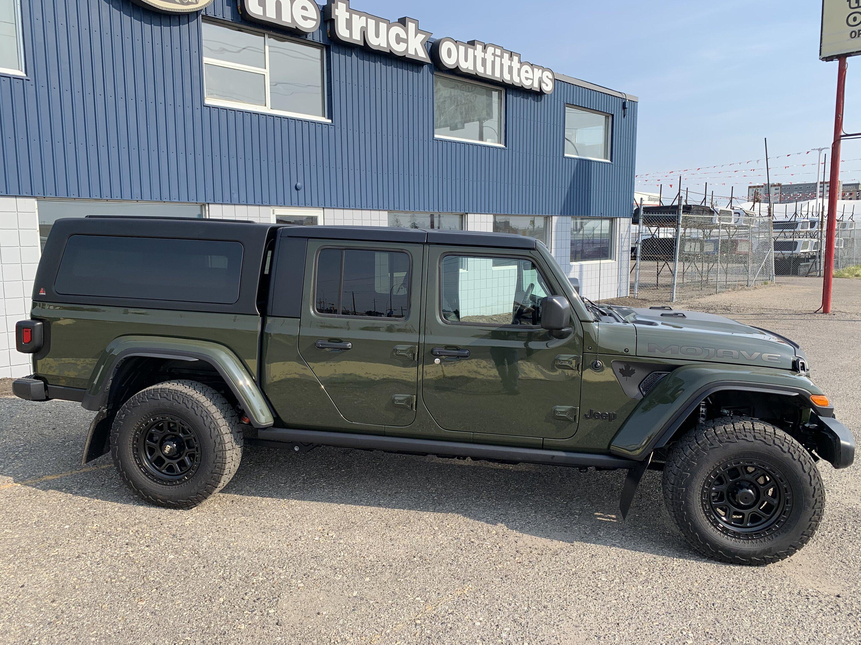 Jeep Gladiator SARGE GREEN Gladiator club CF1A4A1C-FF2E-4EF8-8A6E-7E8CFA756CA7