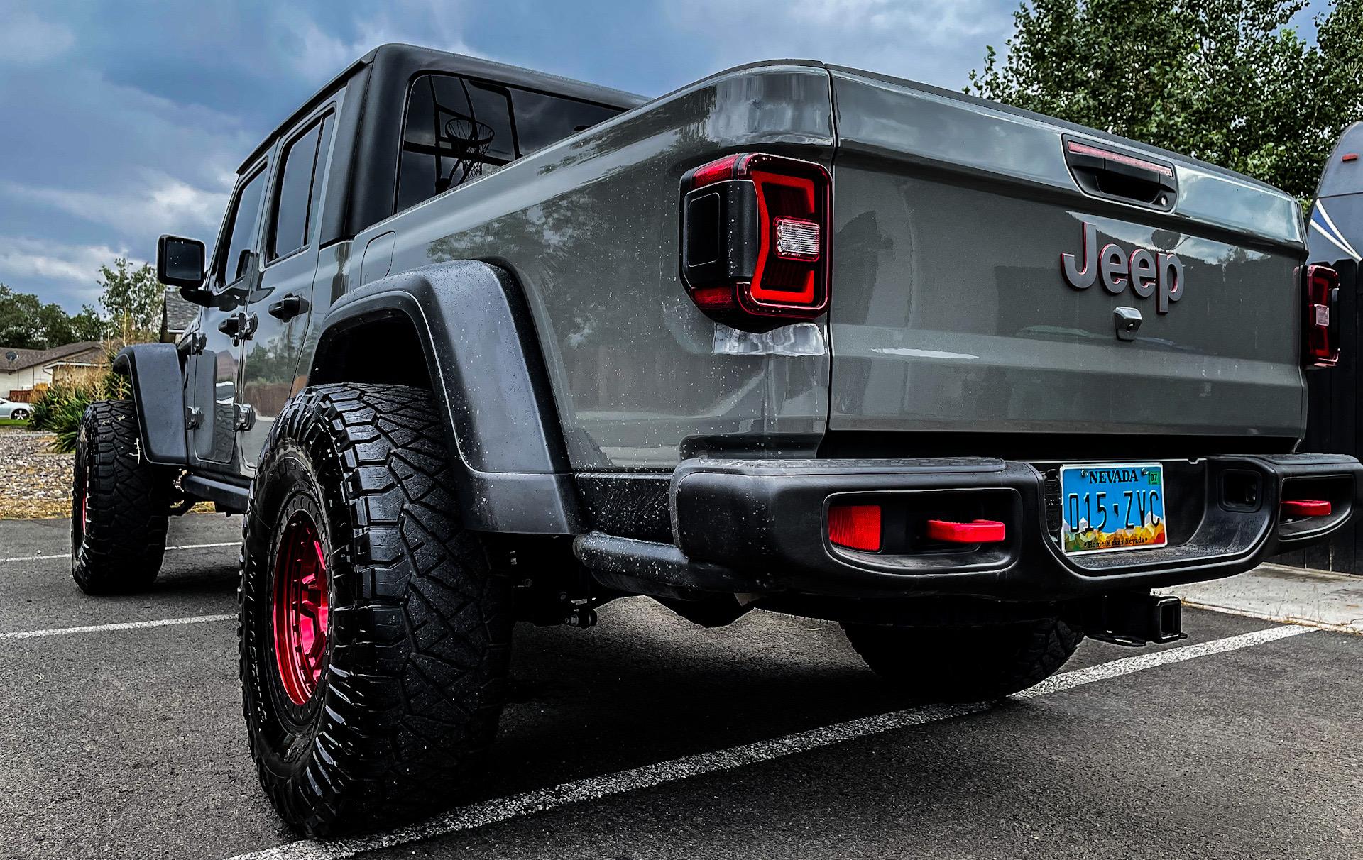 Jeep Gladiator STING GRAY Gladiator JT Club A796F5D4-6C37-4EA5-B7DE-2D32EF7C6E03