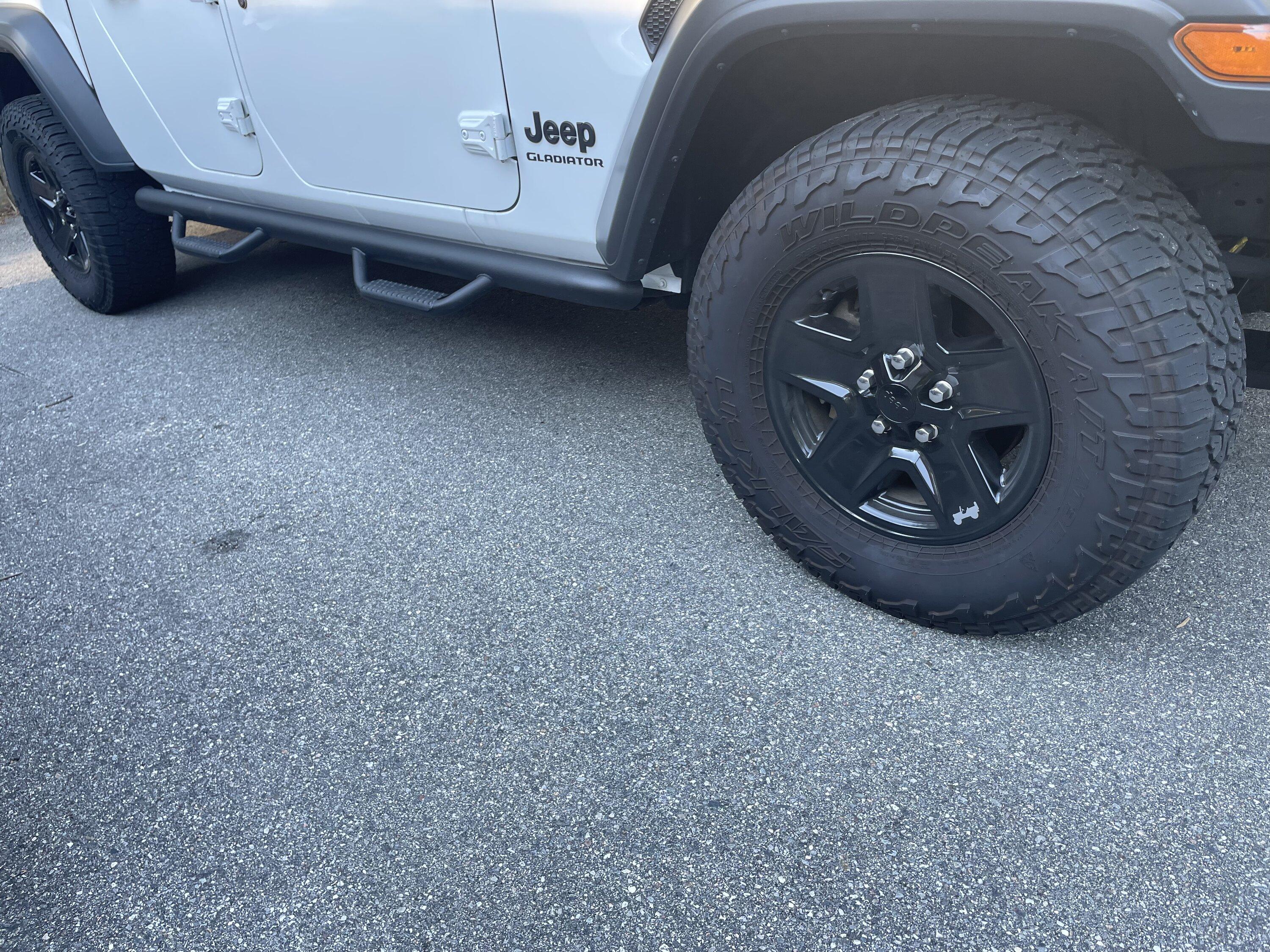 Jeep Gladiator 17” black sport s wheel covers, rugged ridge Spartacus bumper FE6F2BD8-5796-4CE6-88AA-0CD606342ABA