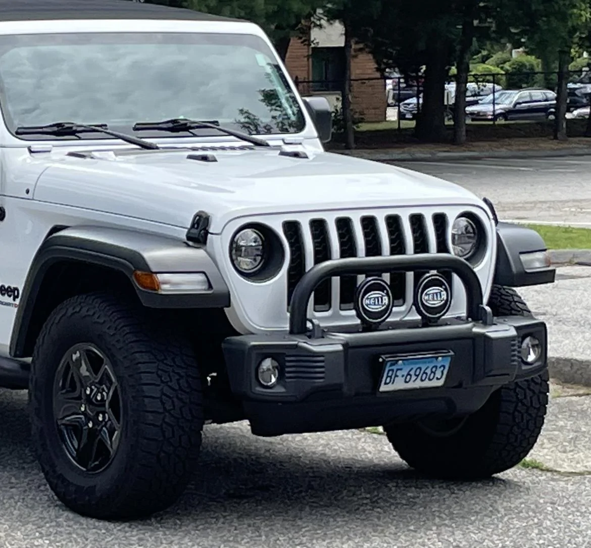 Jeep Gladiator 17” black sport s wheel covers, rugged ridge Spartacus bumper 424EFE40-2F66-4E98-8115-7AF3F218A1DE