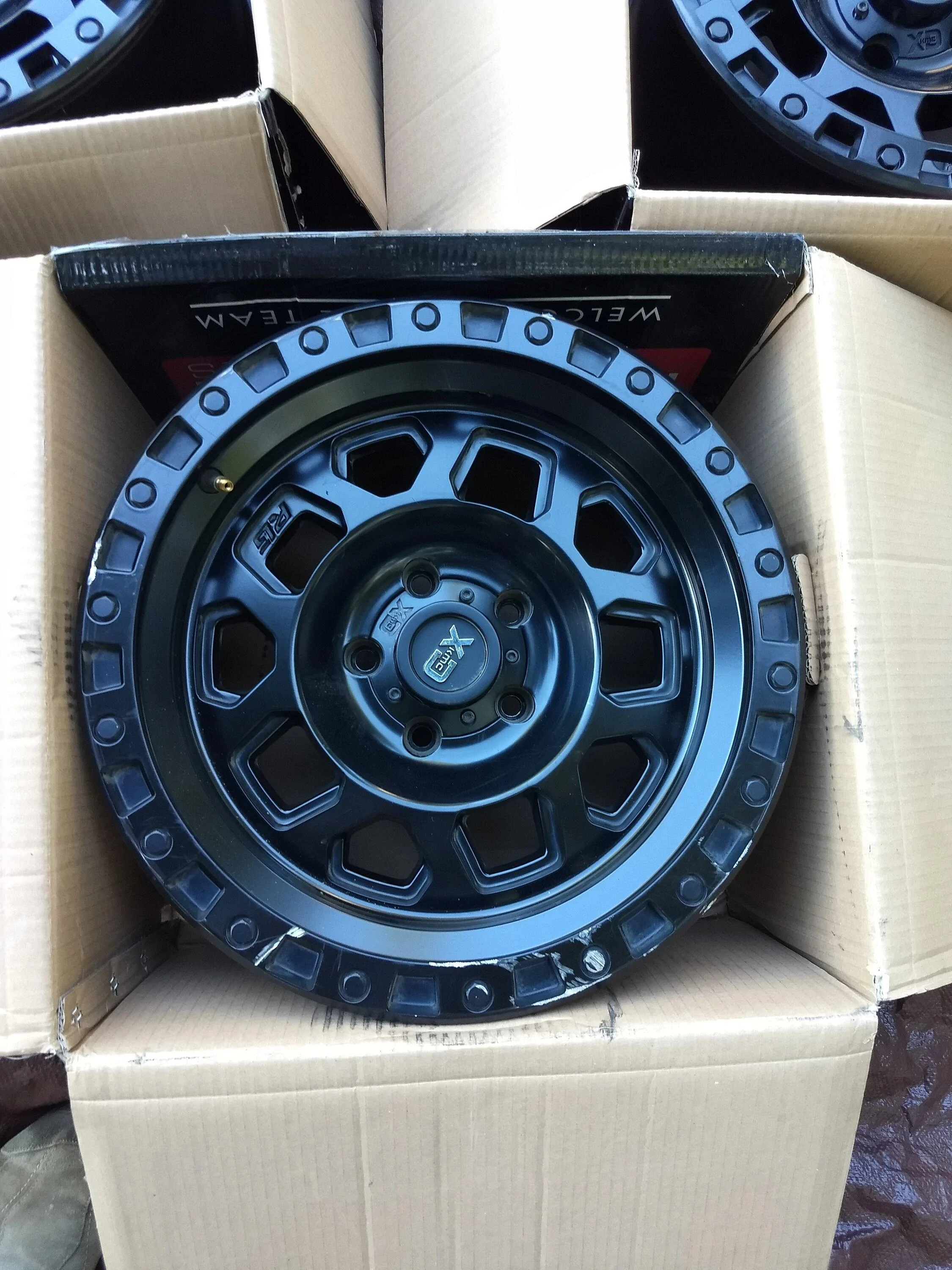 Jeep Gladiator KMC XD Wheels  Set of 5  $350.00   SOLD IMG_20220820_080628548