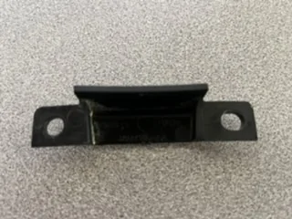 Jeep Gladiator Small brackets for soft top - where do they go IF they do at all? bracket 3