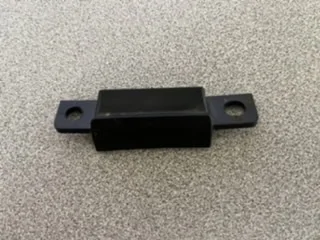 Jeep Gladiator Small brackets for soft top - where do they go IF they do at all? bracket 1