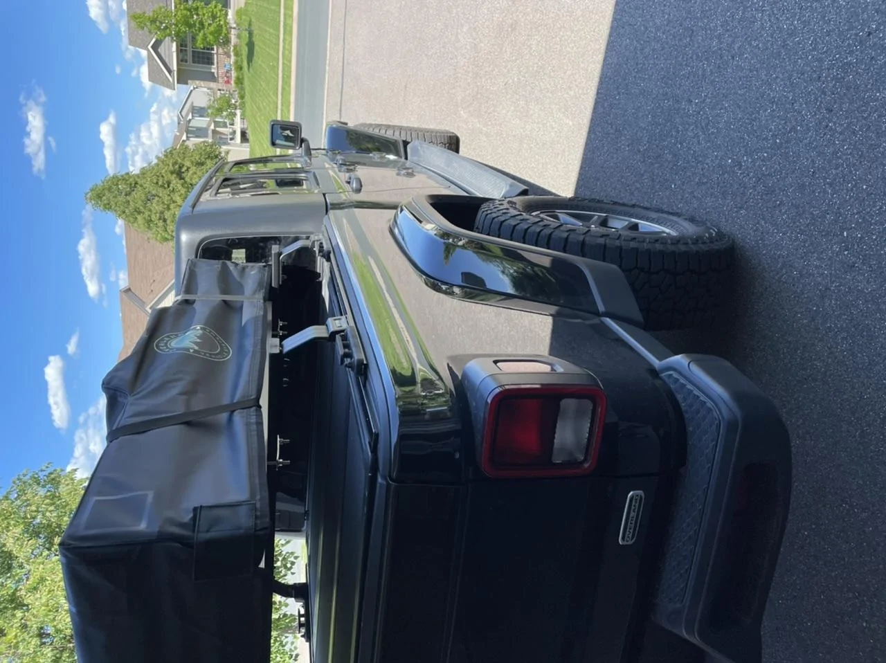 Jeep Gladiator What Tonneau options out there work with cross rails? 8D91B168-AC6D-4EA4-93DA-4739A6732369