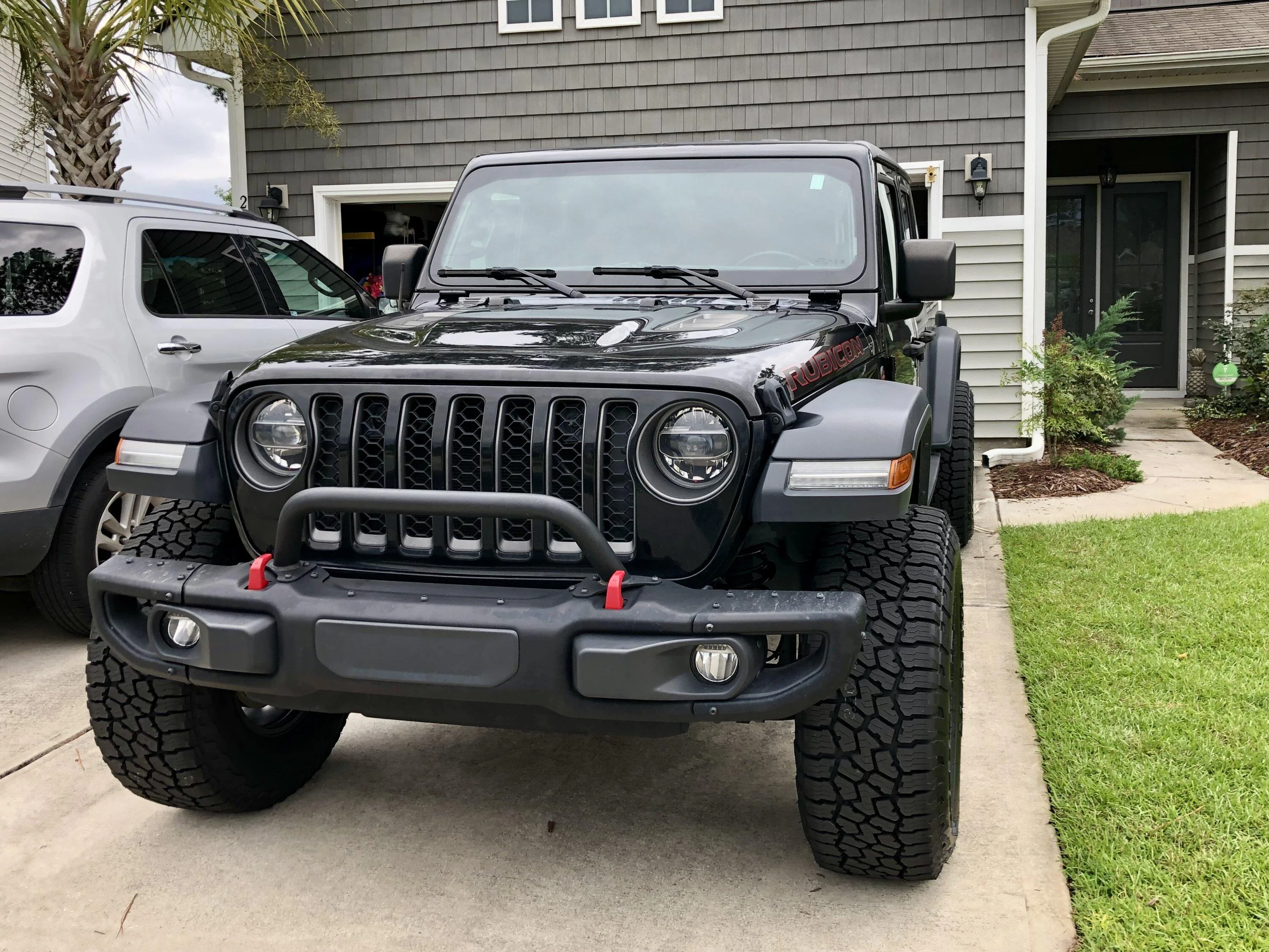 Jeep Gladiator BLACK Gladiator JT Club AE07101A-7515-426B-A29D-8D697E6CA728