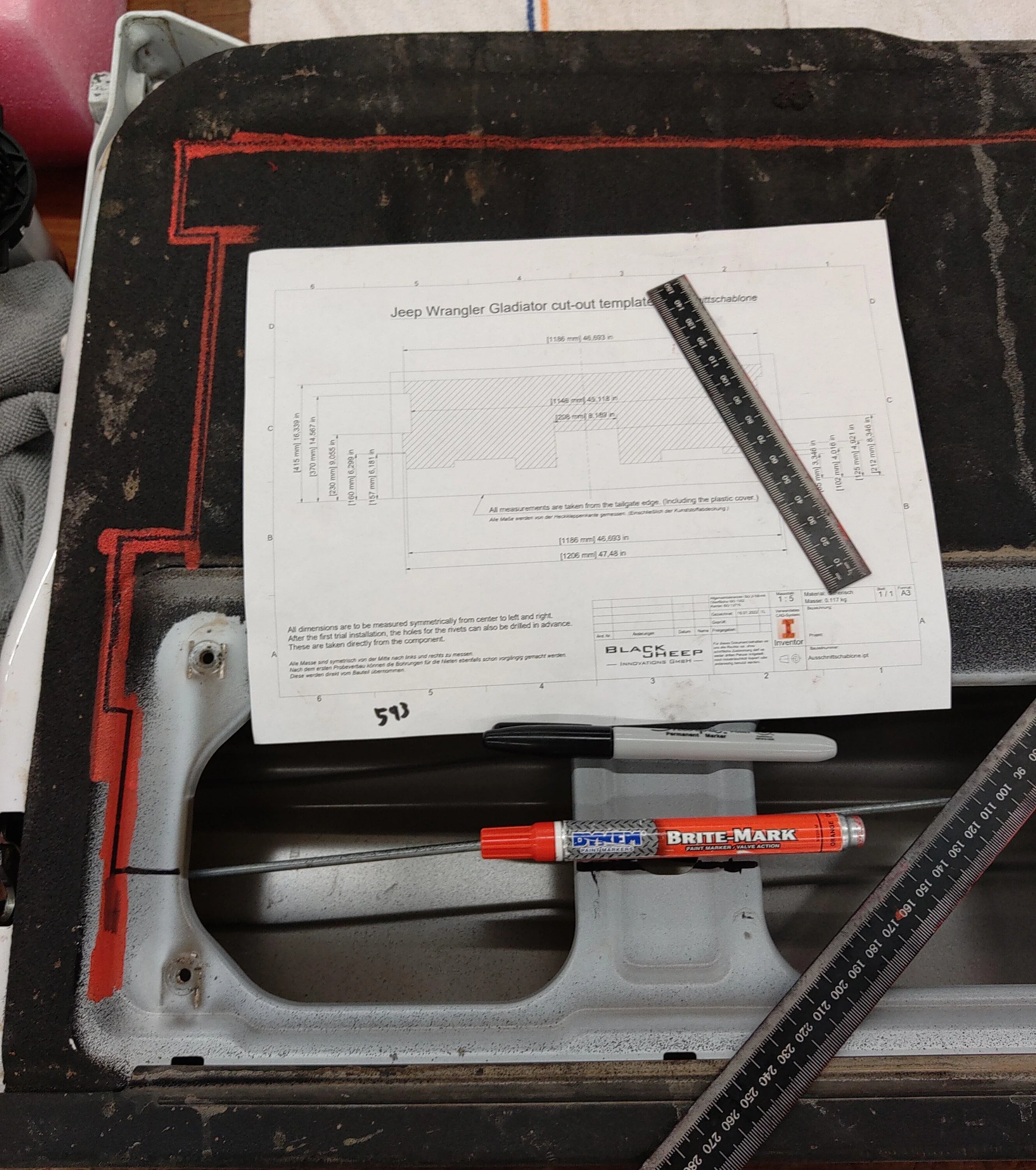 Jeep Gladiator Gladiator Tailgate Modification edited_IMG_20220820_174943749