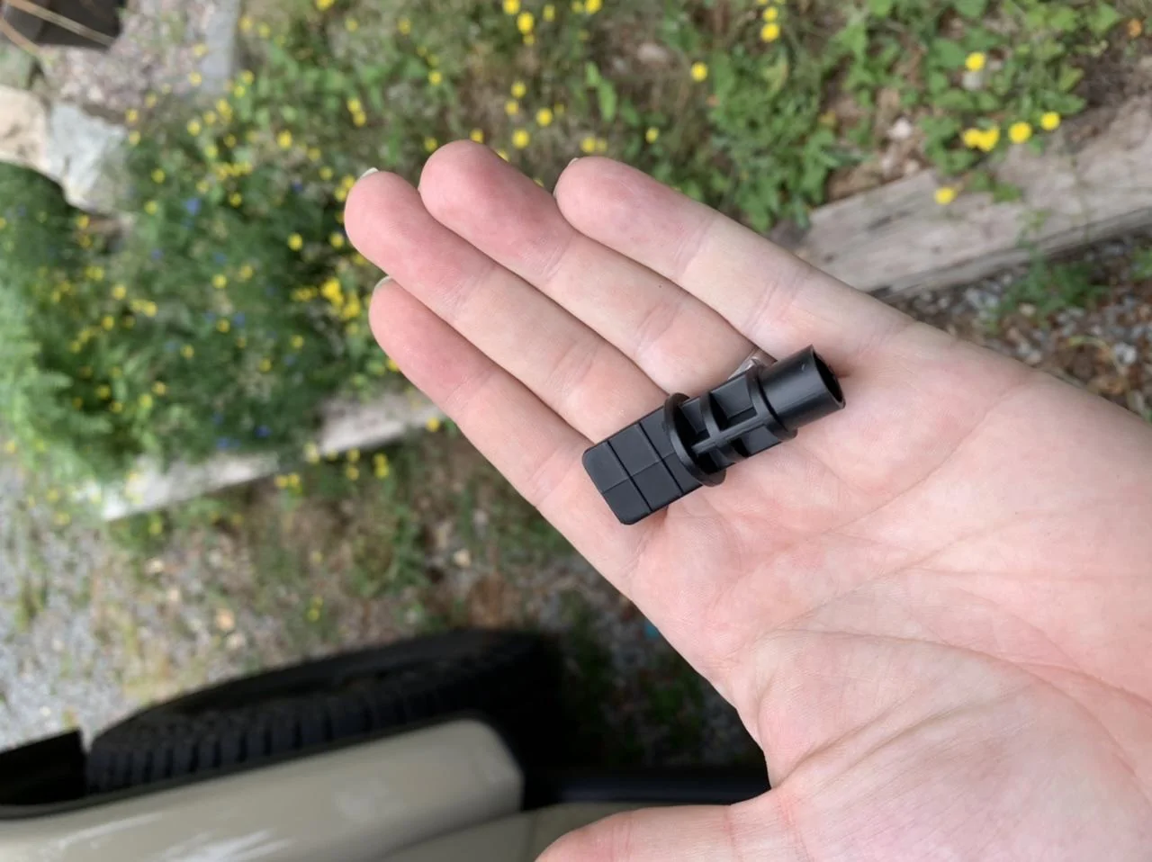Jeep Gladiator Found under drivers seat…any ideas? E39F5B06-819B-4D97-9EC3-53D6E5C3DB83