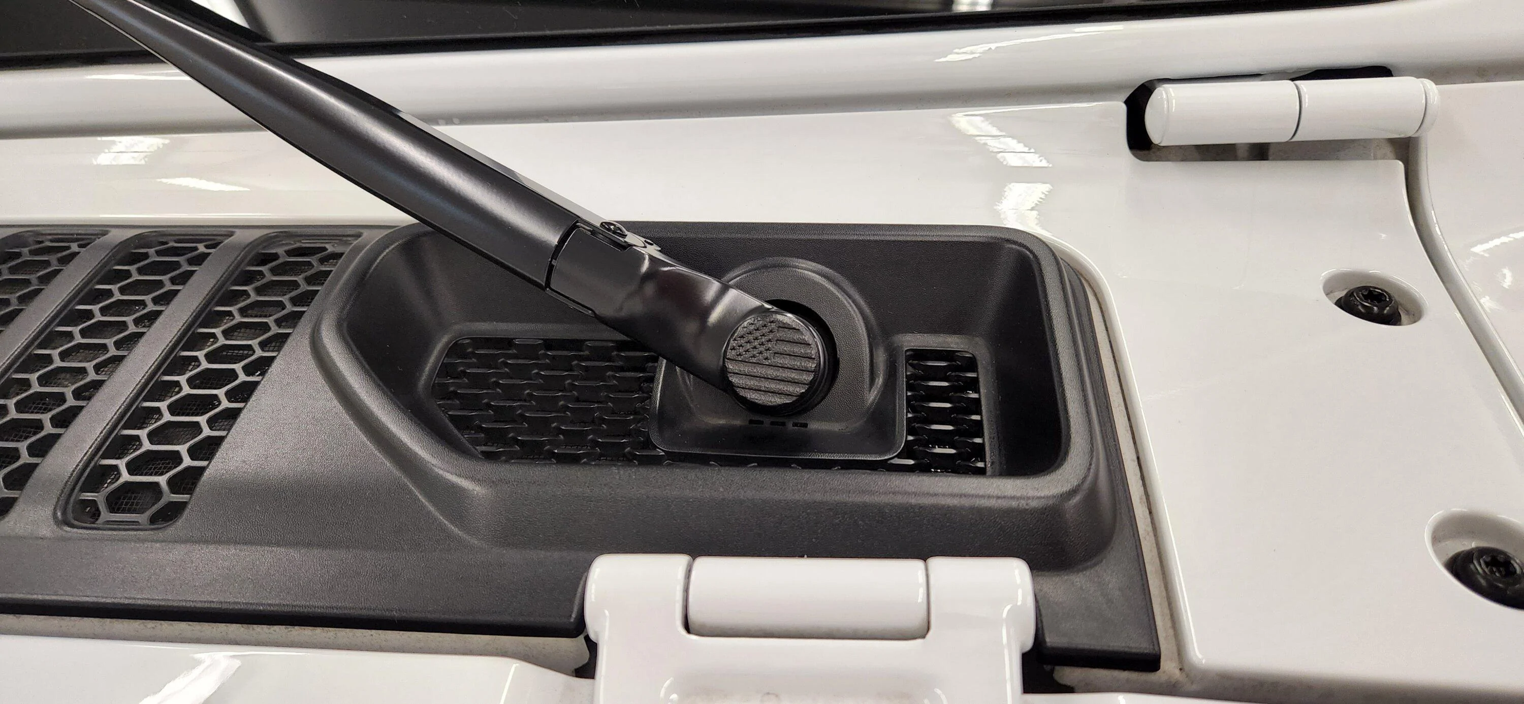 Jeep Gladiator ?? ☔️ Threedom Custom Wiper Arm Caps? 20220822_142935