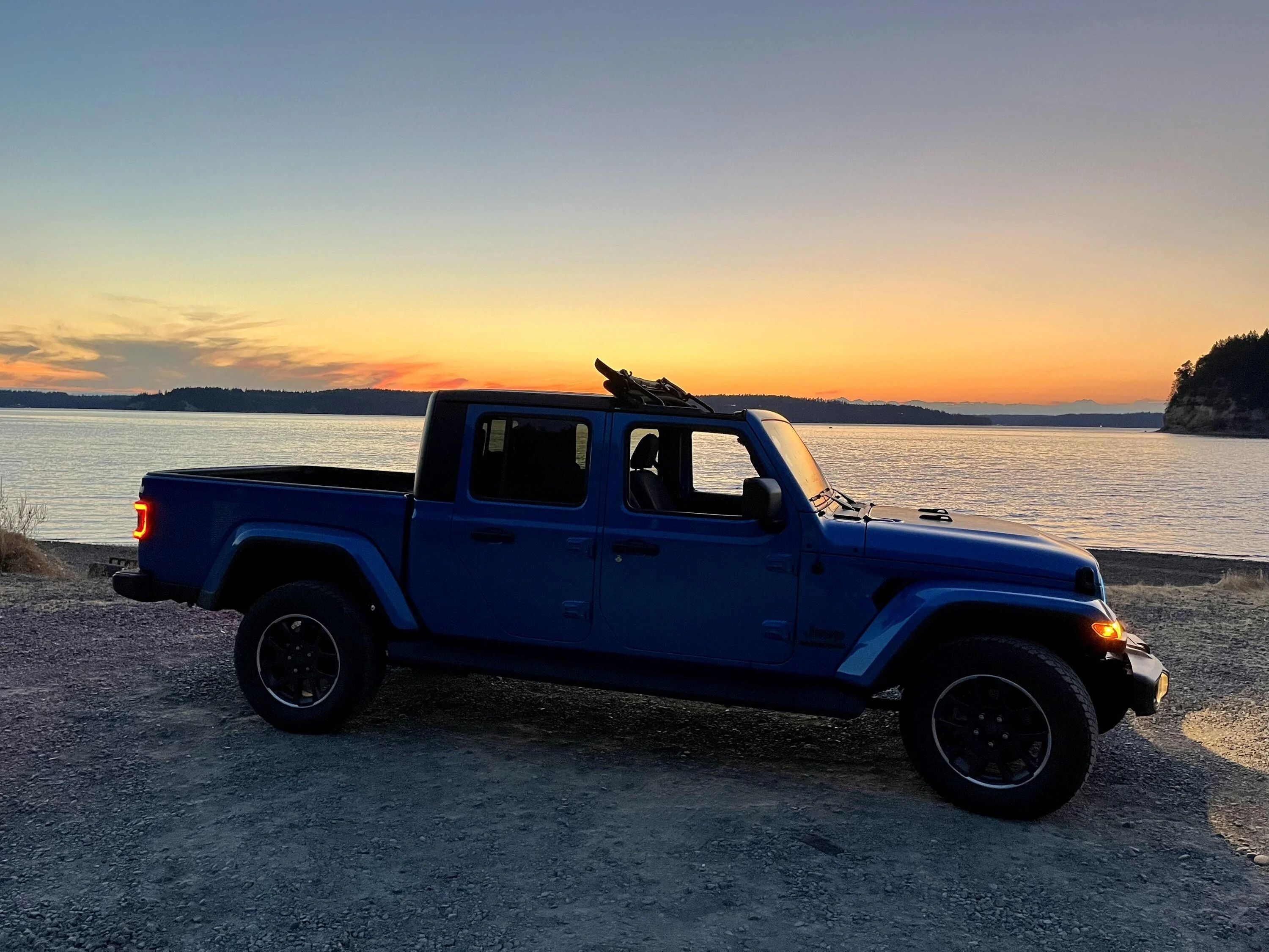 Jeep Gladiator Gladiator Glamour Shots 18544C3E-6D13-4668-A9C3-1C5789642726