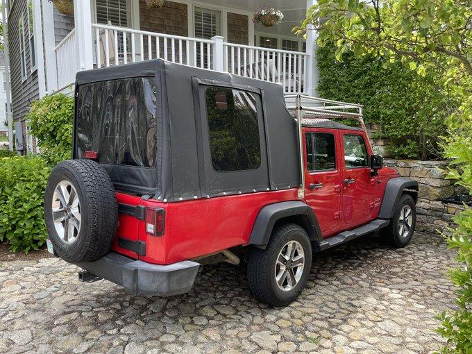Jeep Gladiator Interesting Wrangler “dressed” as a JT E4mHD_bWEAgnlD-?format=jpg&name=small