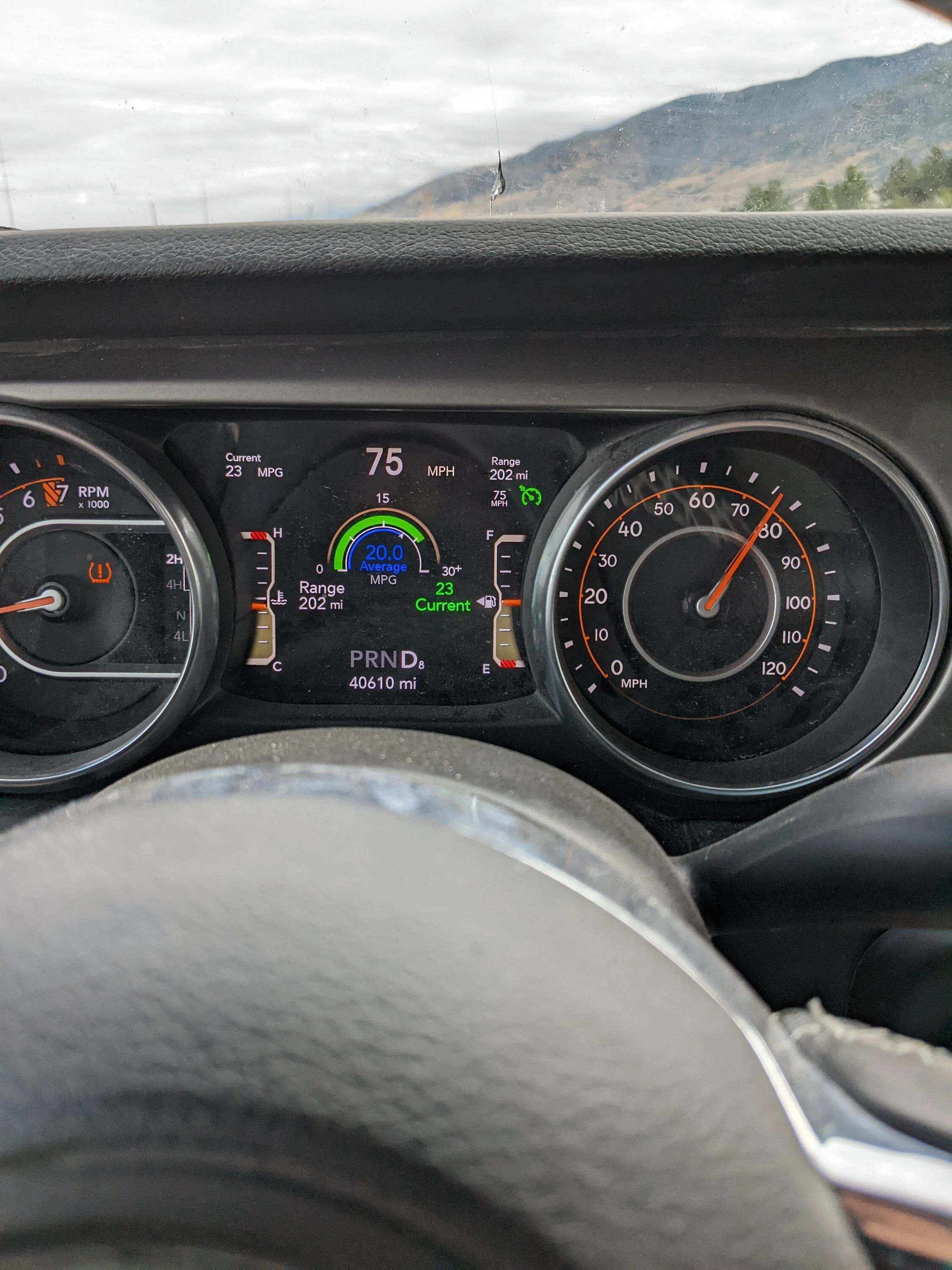 Jeep Gladiator Who's got my fuel mileage beat? PXL_20220820_151856962