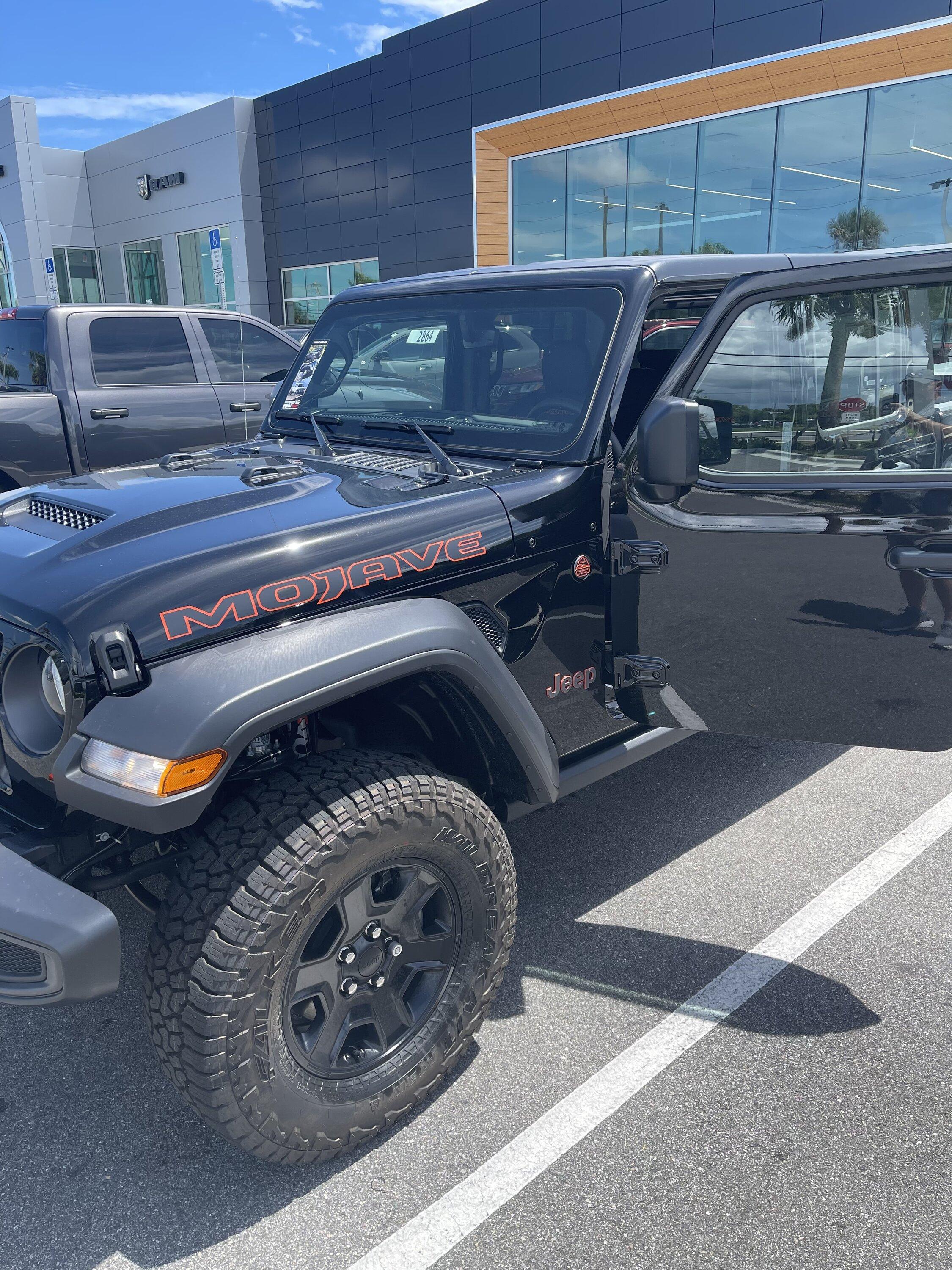Jeep Gladiator MOJAVE Edition Gladiator JT Club 92C7E718-16B9-4A0C-A129-580A65BEE7EA