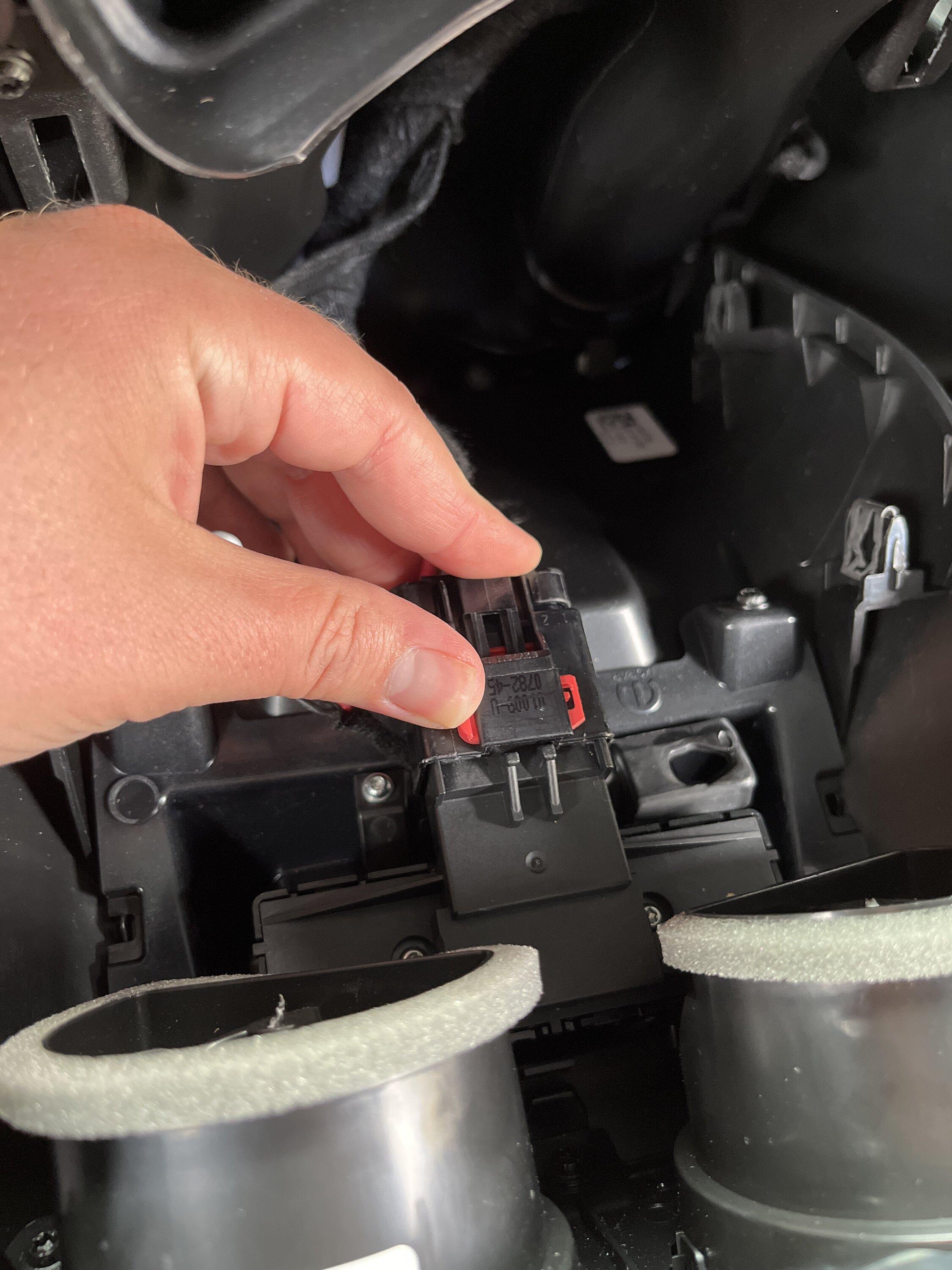 Jeep Gladiator Power Window Fuse image