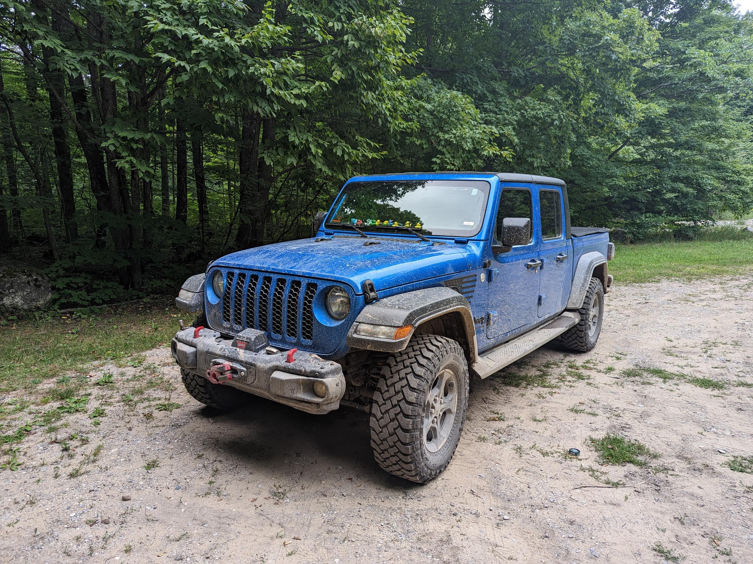 Jeep Gladiator Metal fenders or “plastic”? PXL_20220814_182715604.NIGHT