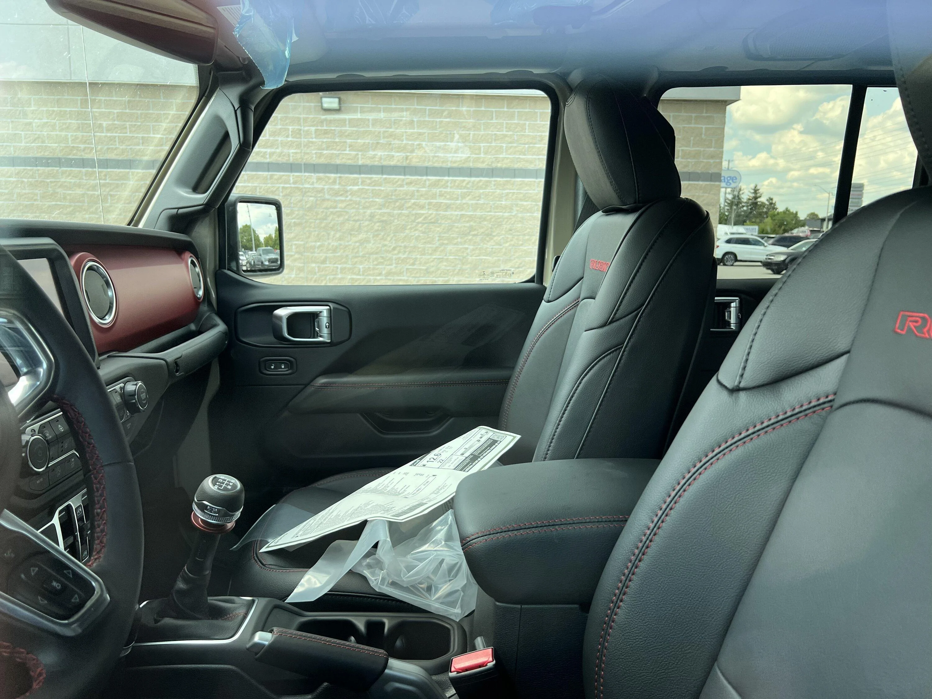 Jeep Gladiator Gobi Gladiators Waiting Room CF1D37D1-5F6D-4437-9CBB-F340FE4B80D7