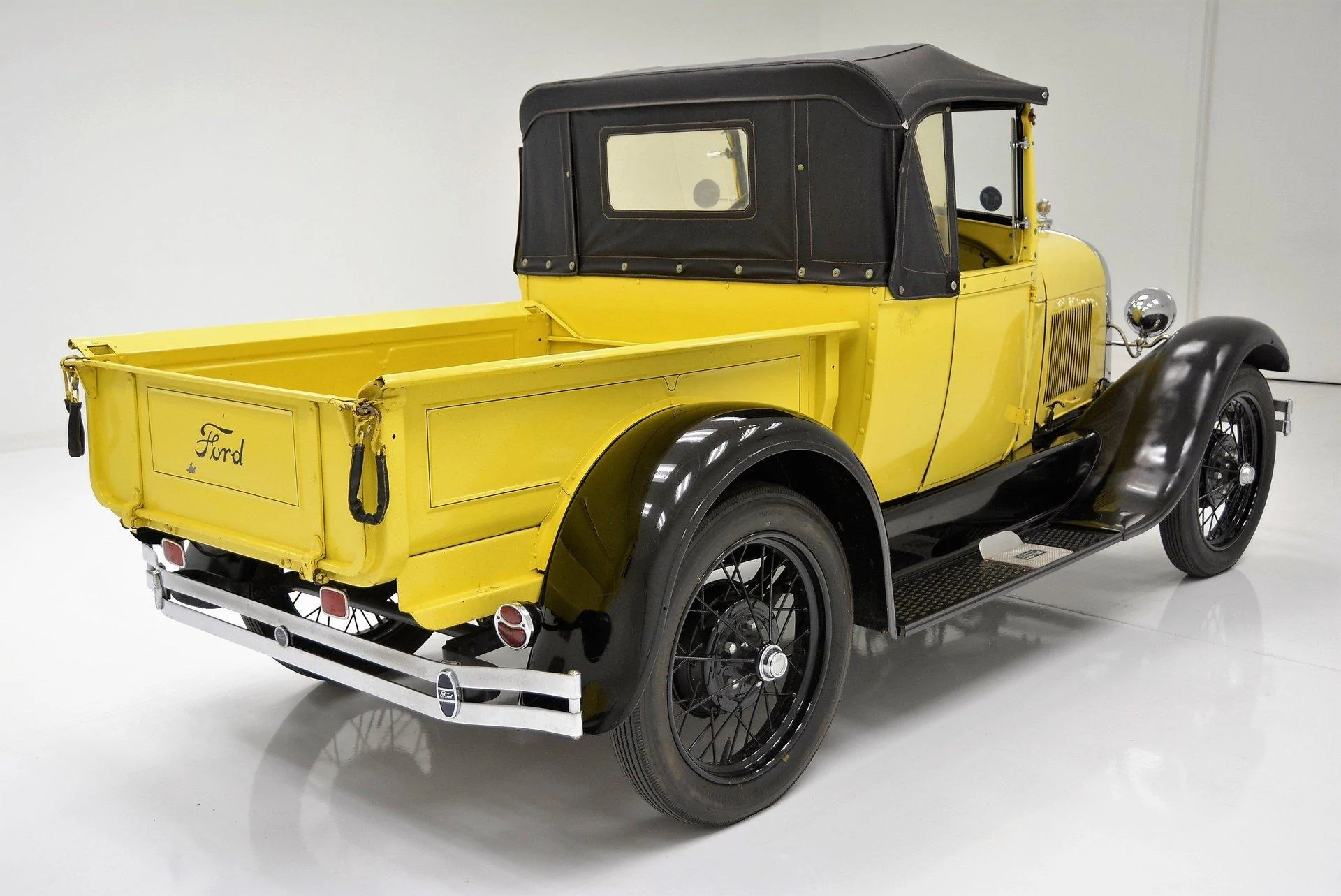 Jeep Gladiator Jeep Gladiator so similar to a 1931 ford model A pick up 1494069afb38a_hd_1928-ford-model-a-roadster-picku