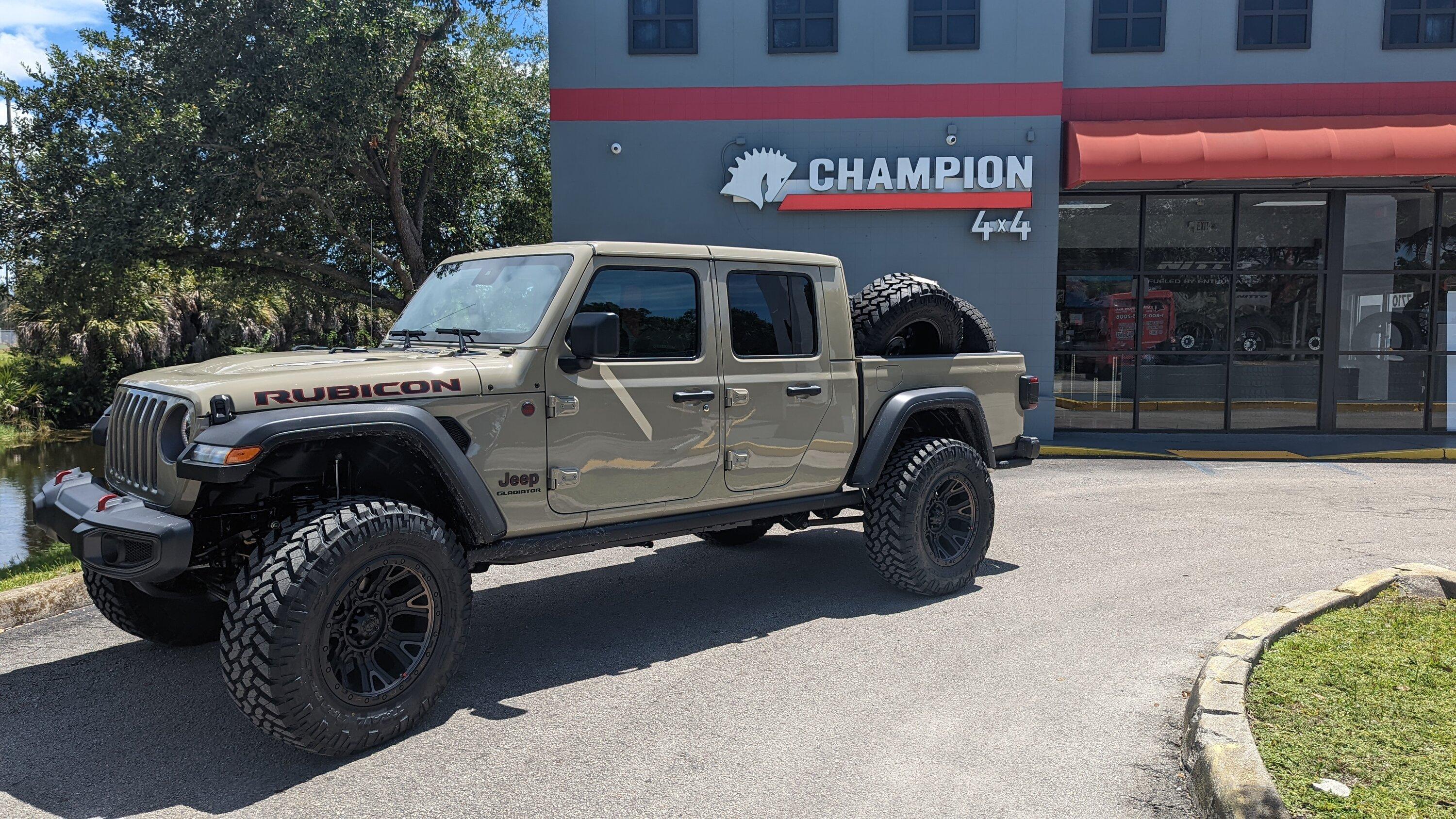 Jeep Gladiator 2022 Gobi Rubicon Build PXL_20220824_181019469