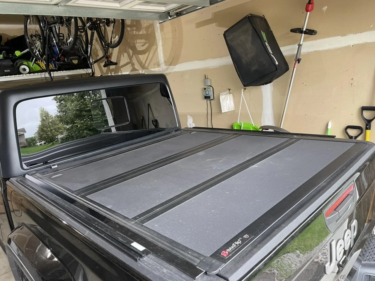 Jeep Gladiator Bakflip MX4 Tonneau Cover - $450 OBO AF8DA209-617E-4E08-A08C-1C593F49A98C