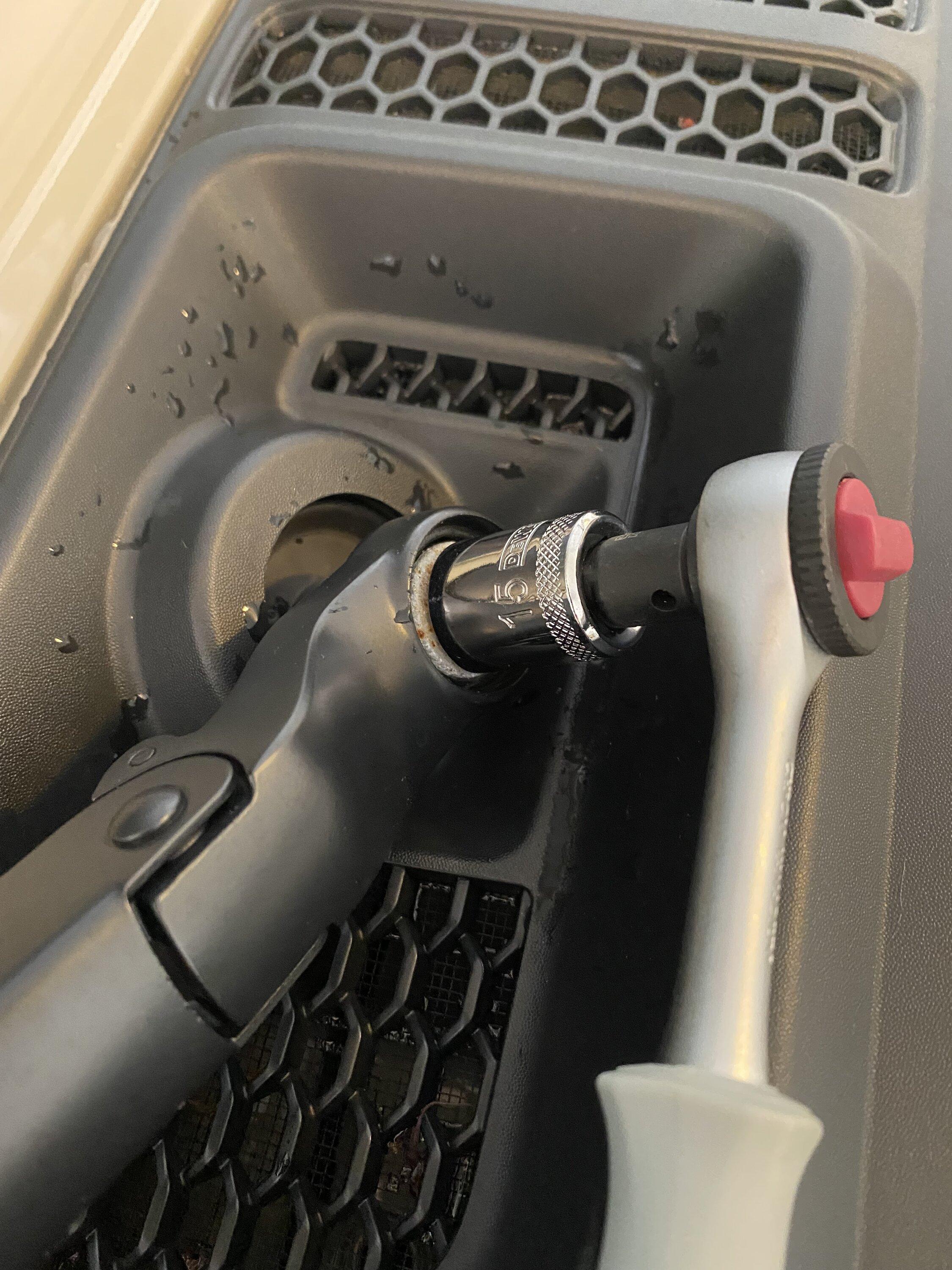 Jeep Gladiator Mopar Performance Windshield Wipers w/ Built-In Washer Jets Released For Jeep Gladiator IMG_1948.JPG