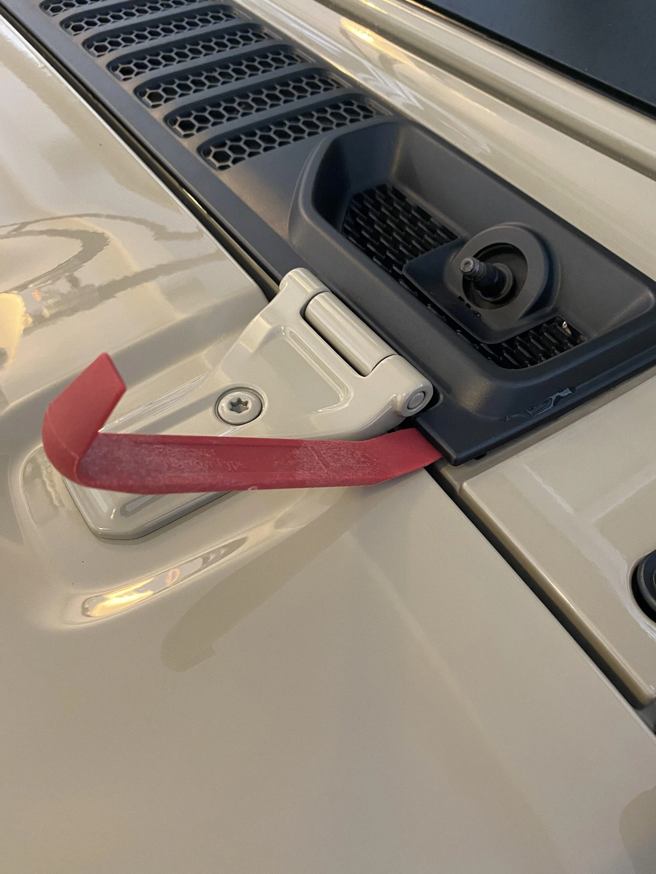 Jeep Gladiator Mopar Performance Windshield Wipers w/ Built-In Washer Jets Released For Jeep Gladiator IMG_1952