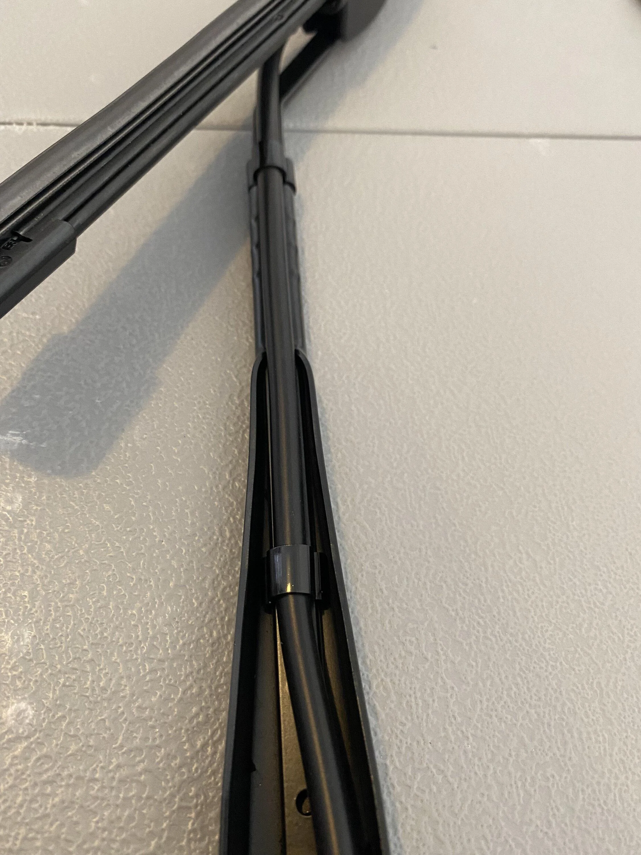 Jeep Gladiator Mopar Performance Windshield Wipers w/ Built-In Washer Jets Released For Jeep Gladiator IMG_1957
