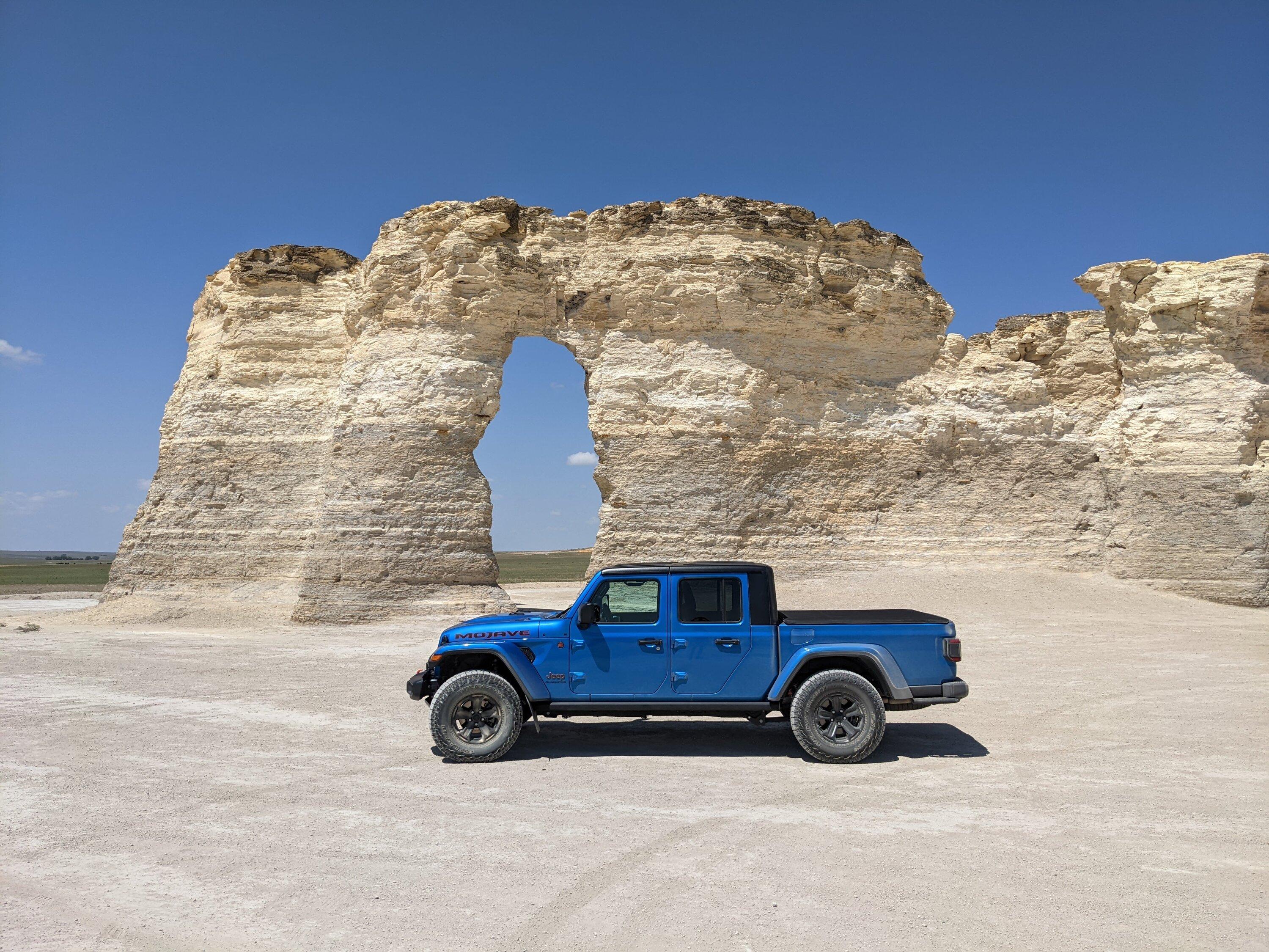 Jeep Gladiator Colorado and Back in 15 Days Monument Rock KS