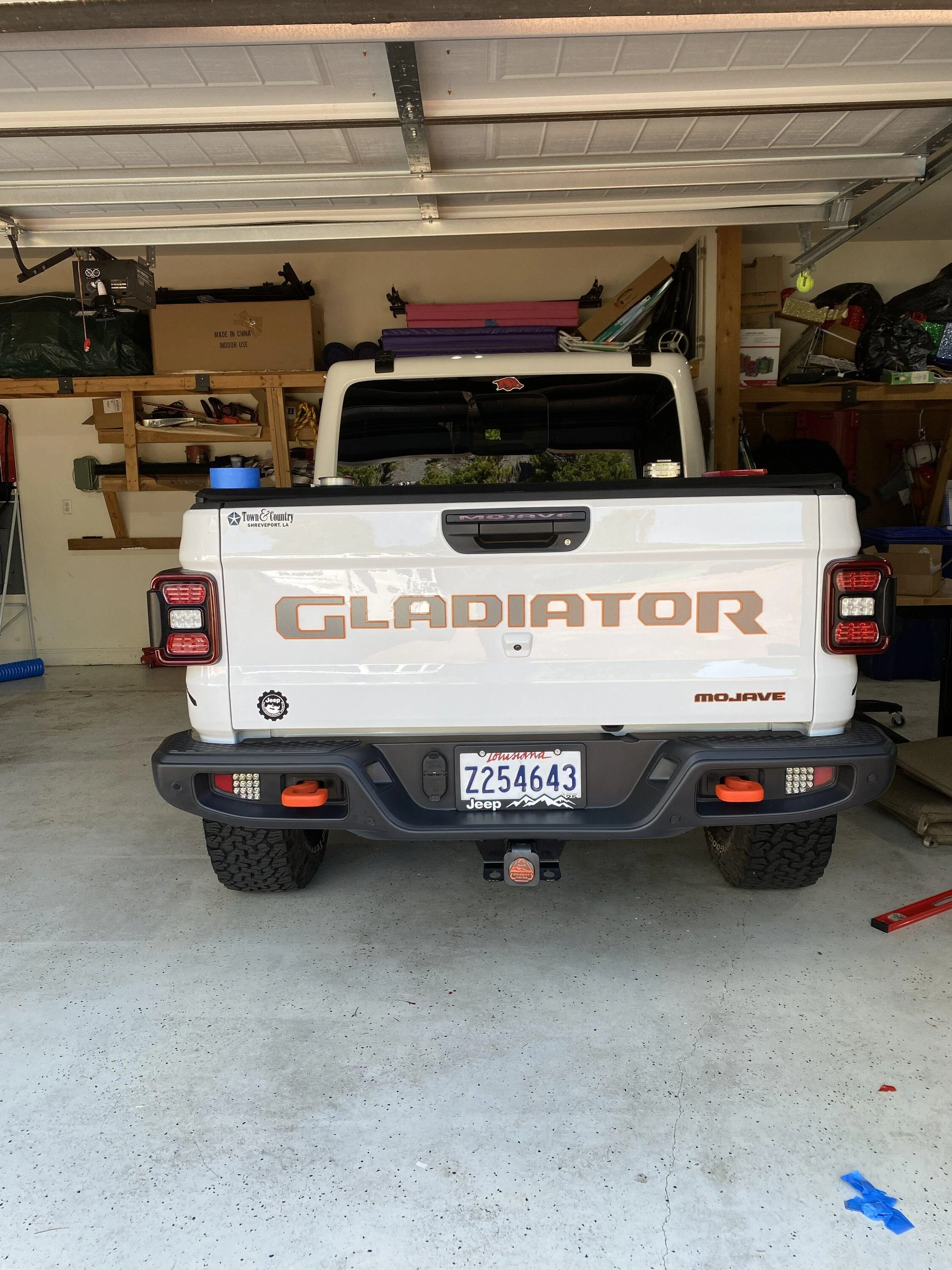 Jeep Gladiator Gladiator badge....Hauk VS. Limitless VS. Urban A51F6B57-2852-4621-B619-AD2188CF080F