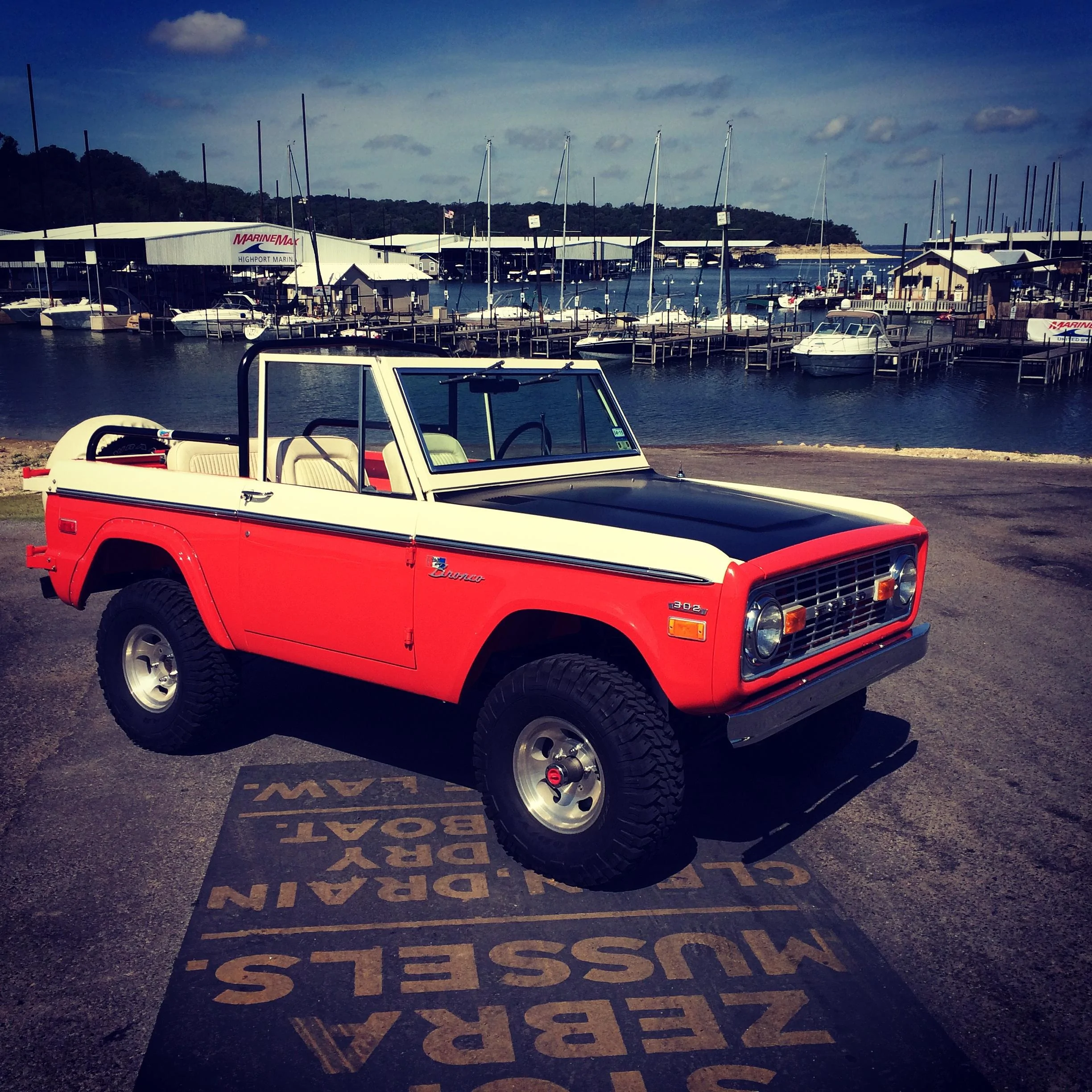 Jeep Gladiator Broncos with doors off? 6D90E17D-6365-4ED3-8CB4-4876A5E524DA