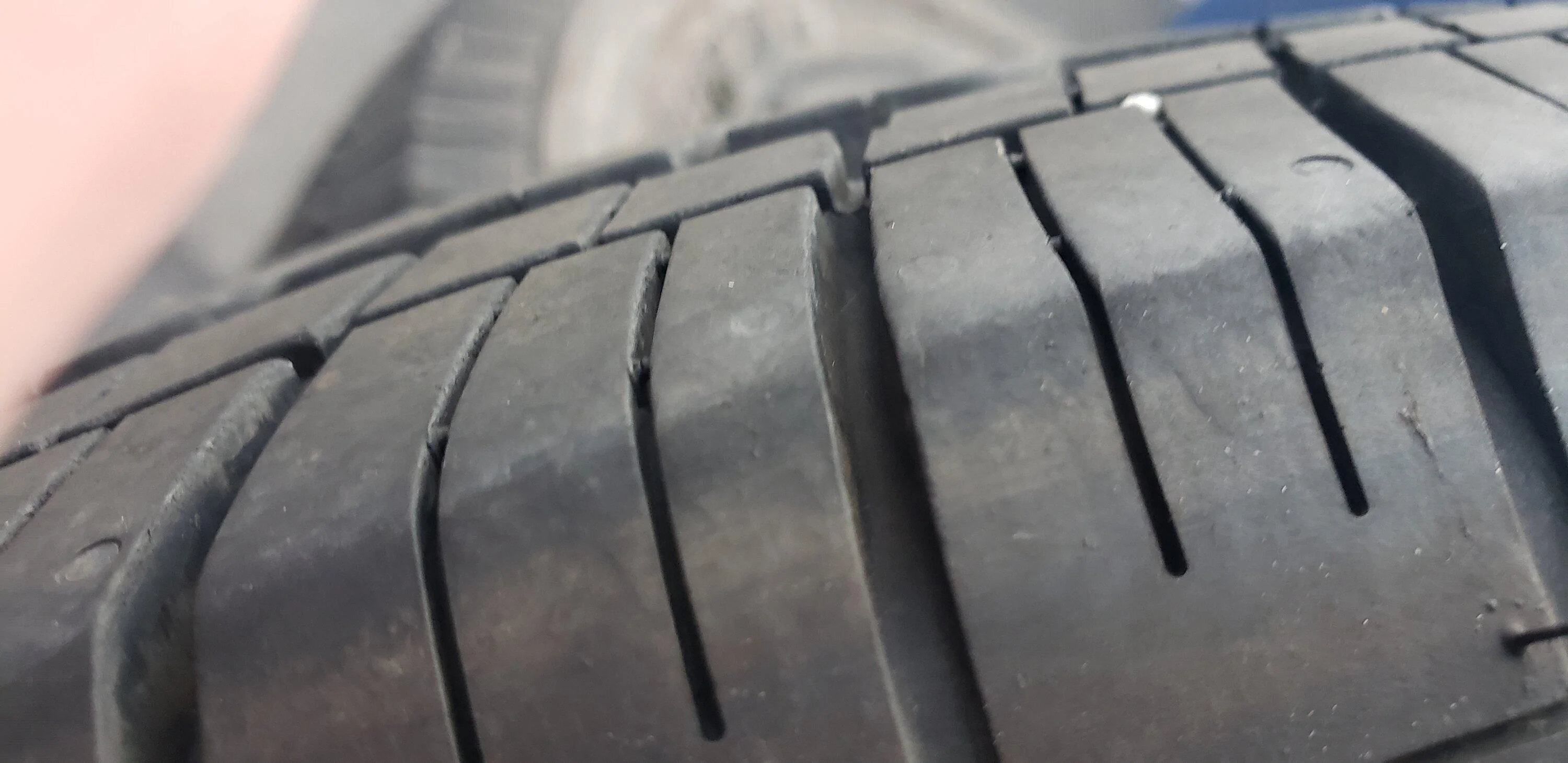 Jeep Gladiator Overland tires 20220408_172245
