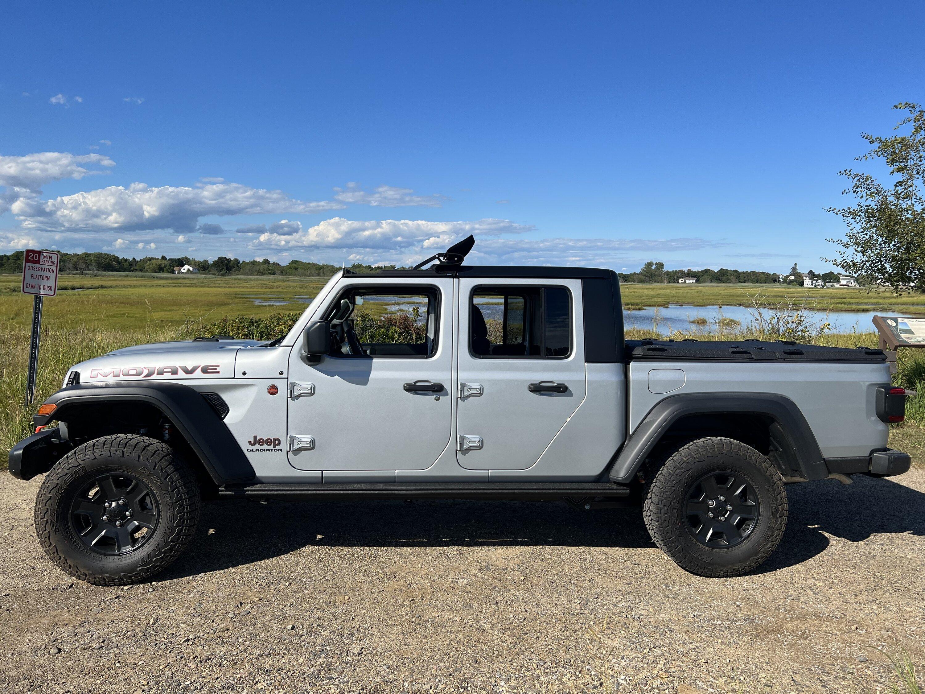 Jeep Gladiator SILVER ZYNITH Gladiator JT Club mojave2