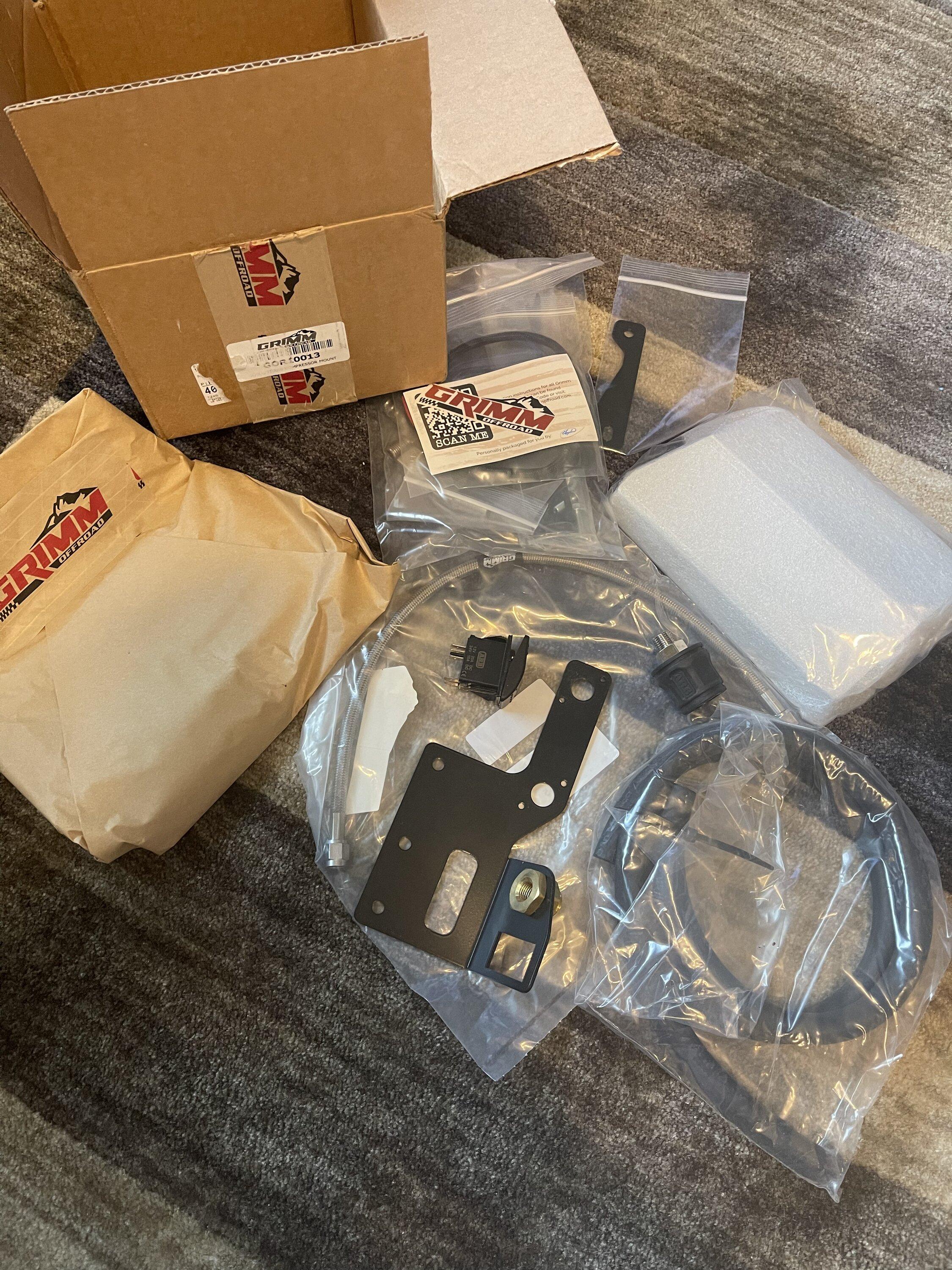 Jeep Gladiator Grimm under hood ARB mount and ARB air pump up kit 2BA9A039-5099-4AC0-9F24-38BBFDFD3352