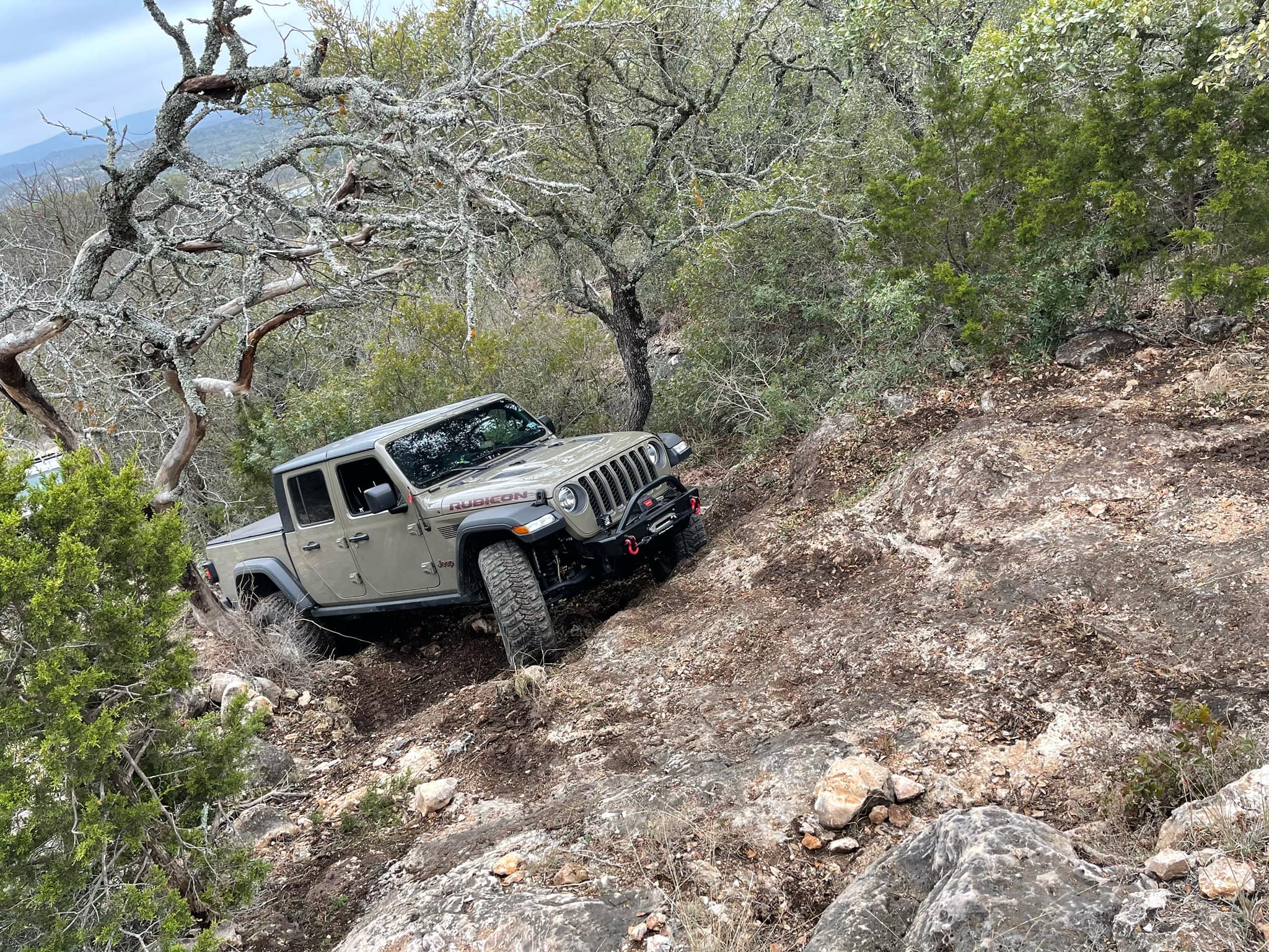 Jeep Gladiator 5.13s or 5.38s with what tire size and why? 140962703_10219557386748338_7026424728959921150_n