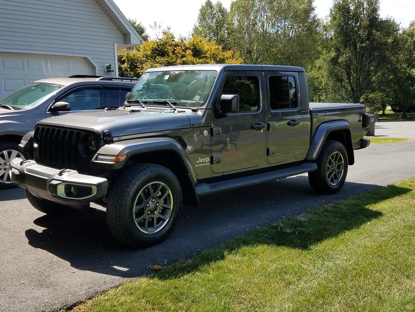 Jeep Gladiator 4 Continental Terrain Contact A/T 255/70R/18 25,230 miles m&b on OEM Jeep Gladiator Overland alloys 18" Picture1