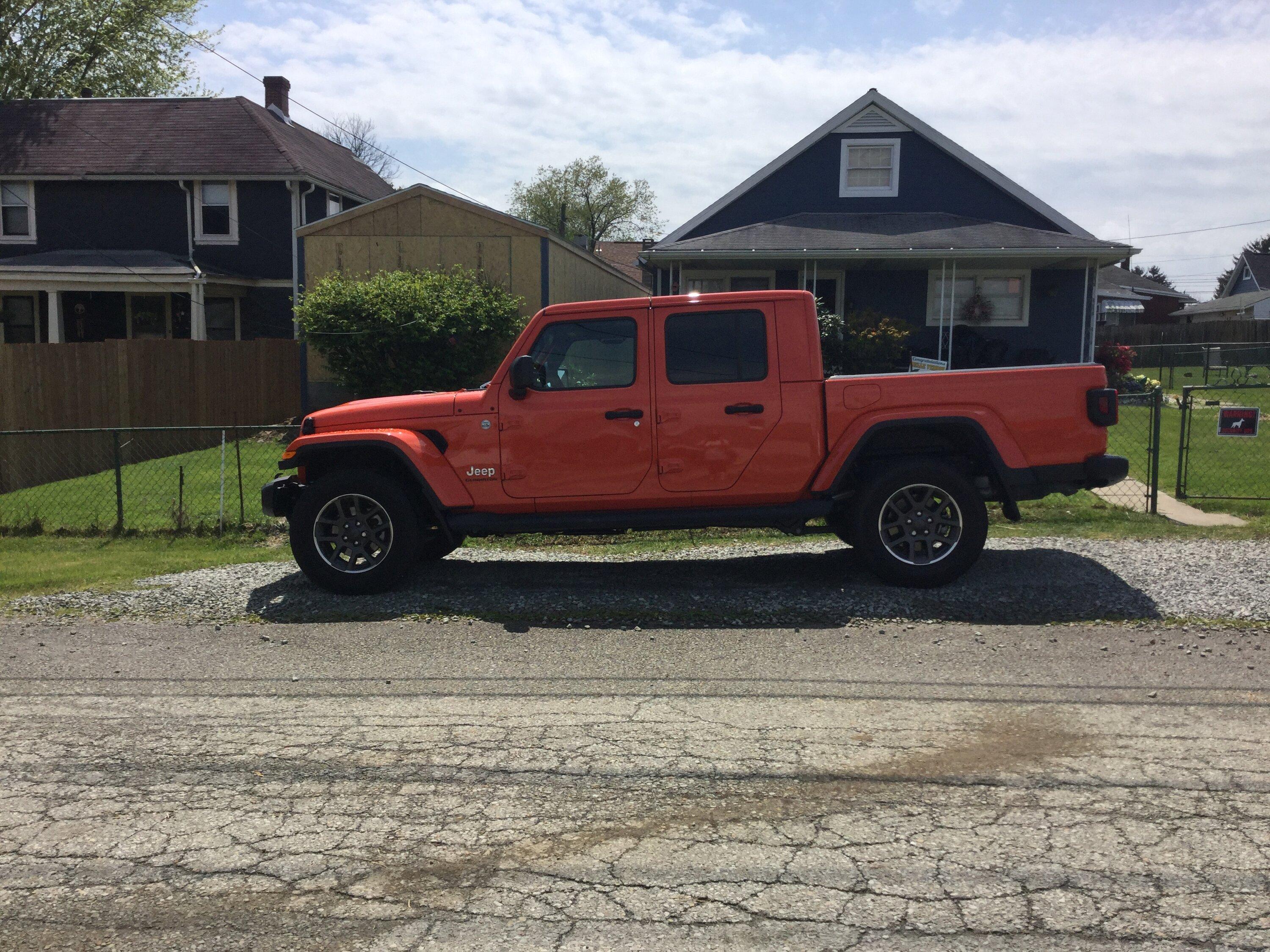 Jeep Gladiator Overland take offs $600 5463BA5E-A28D-4362-9D70-B0CC06F2B44B