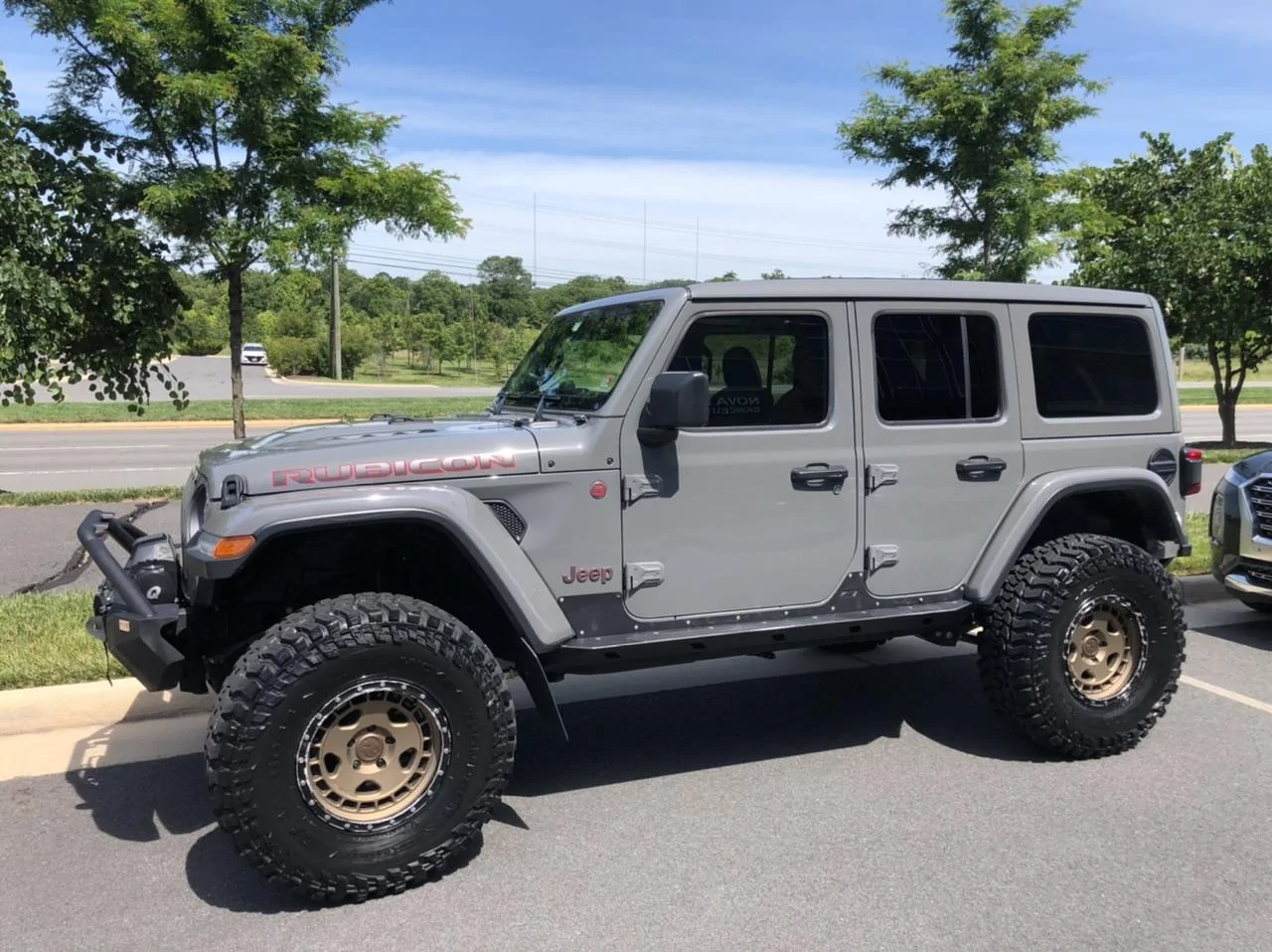 Jeep Gladiator Fifteen52 wheel sale! 72CB4395-07F3-4BE8-91DF-4E45D196C1E2