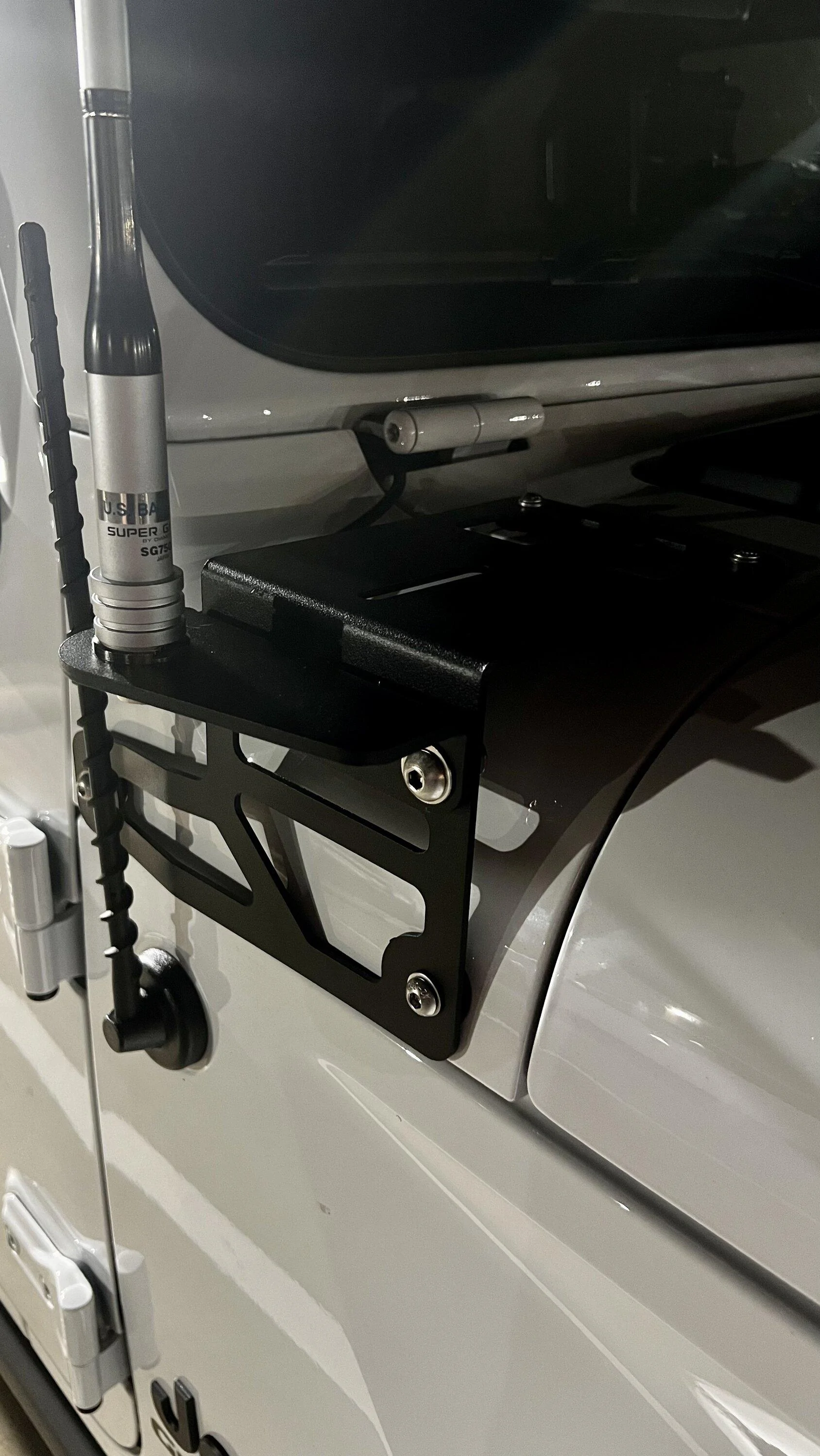 Jeep Gladiator GMRS / CB antenna locations - near A pillar or mid point on hood IMG_0077