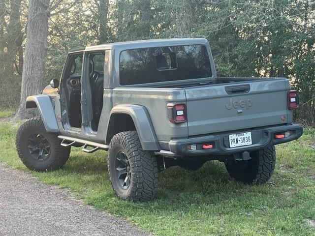 Jeep Gladiator ? LED Taillights from 2021 Mojave tl