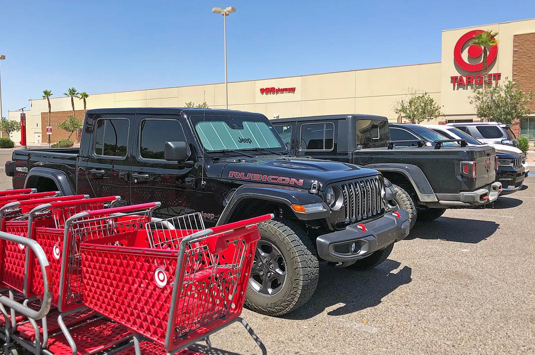 Jeep Gladiator Jeeps Parking Next To Jeeps Jeeps-Again
