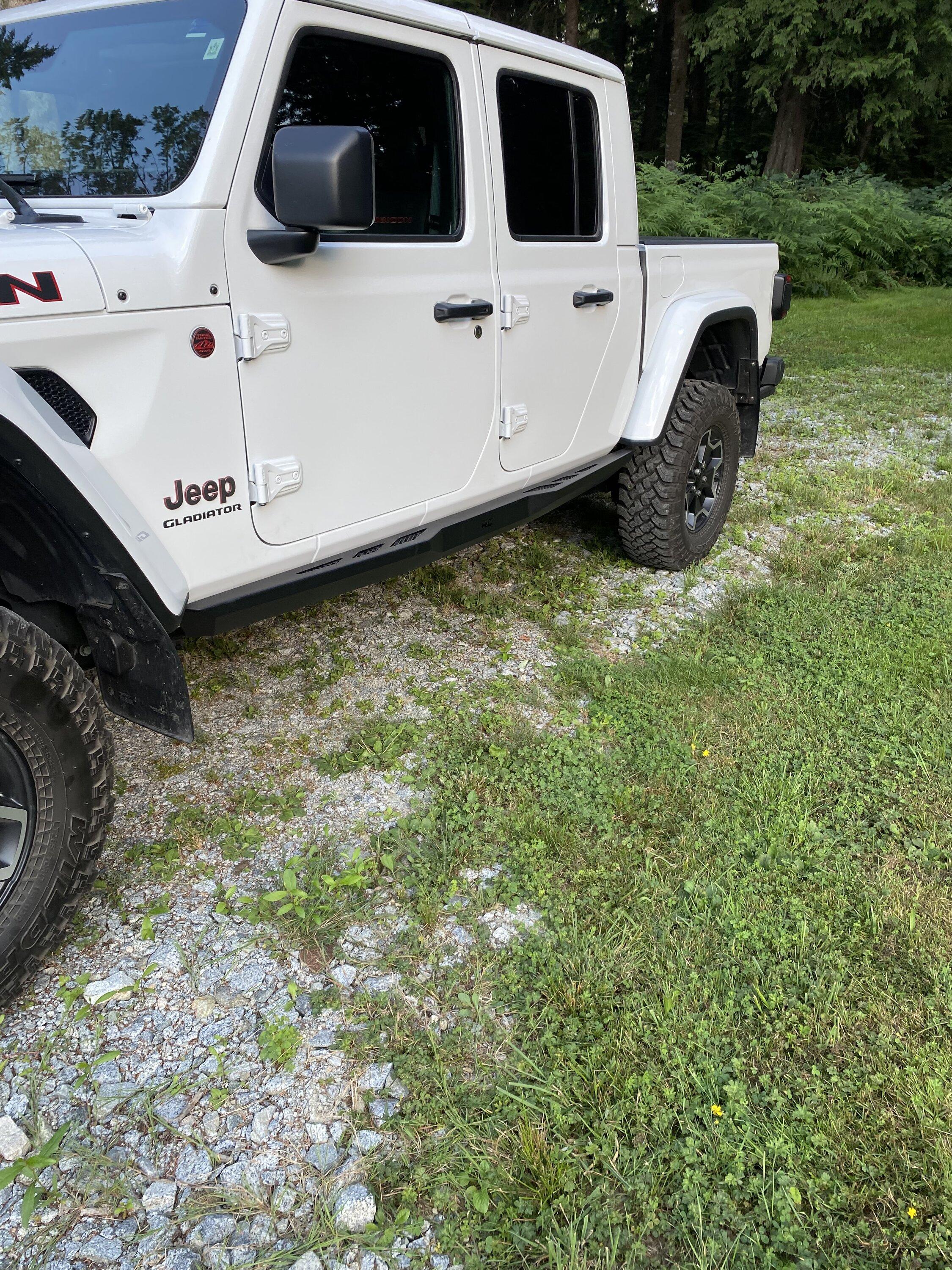 Jeep Gladiator Does anyone have experience with these sliders? IMG_3725