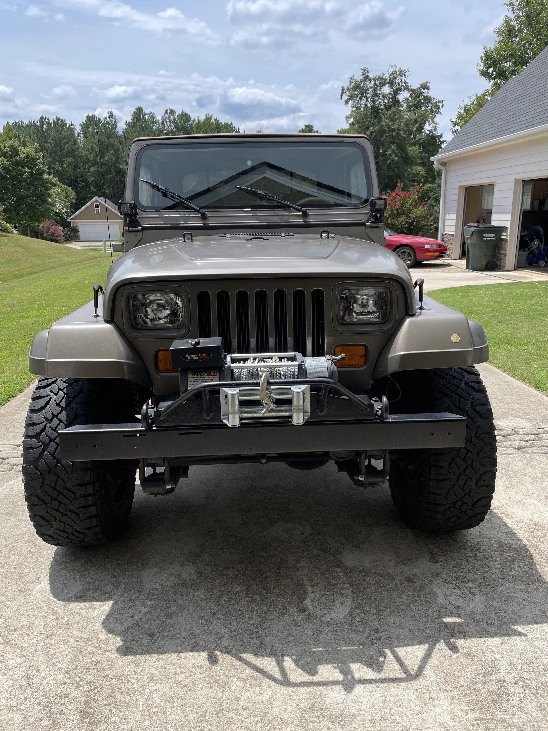 Jeep Gladiator 1989 Jeep Wrangler Sahara E0FCA20D-9620-4880-B6B7-A3CA40A05915